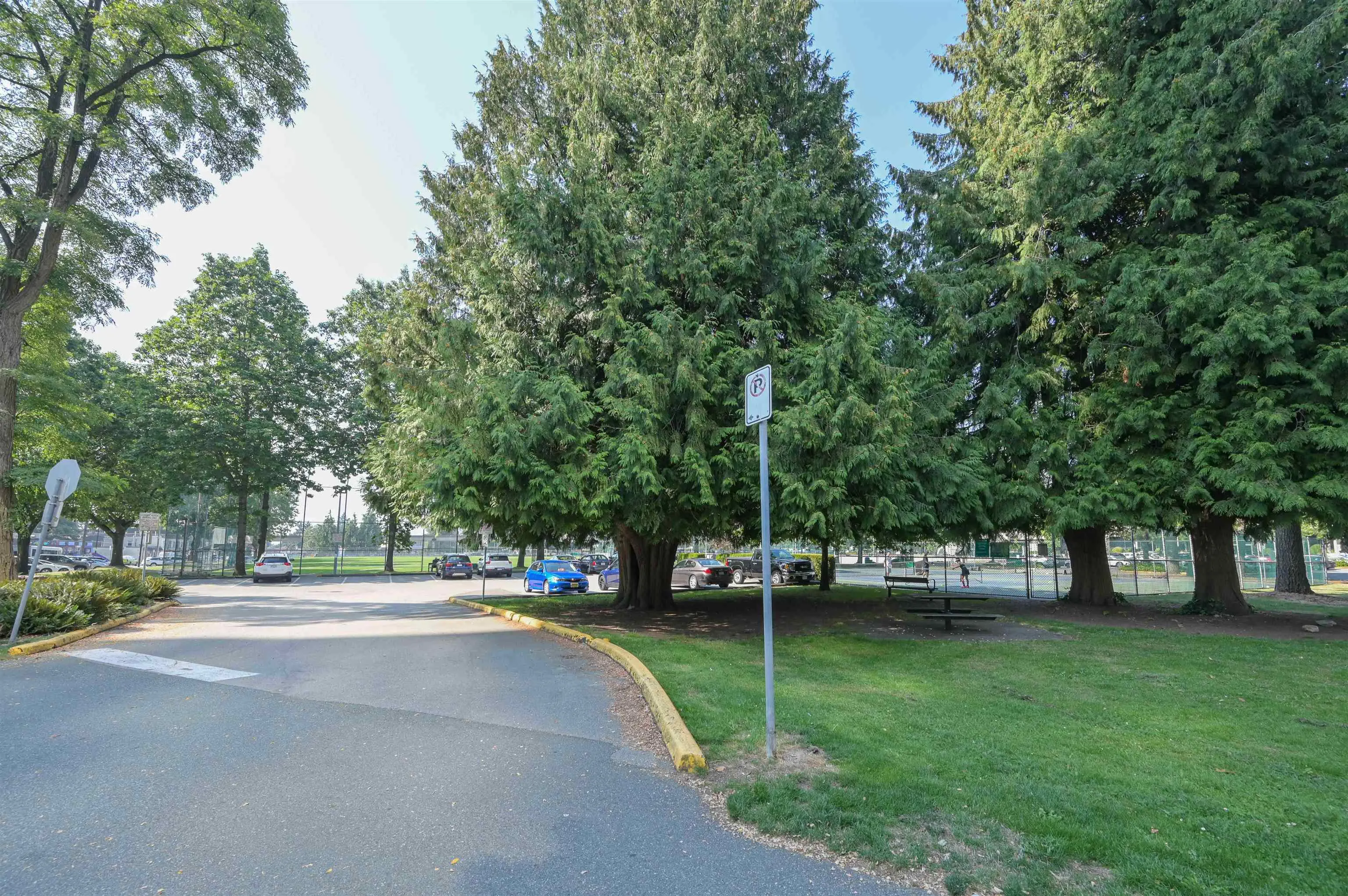 1809 6588 Nelson Avenue