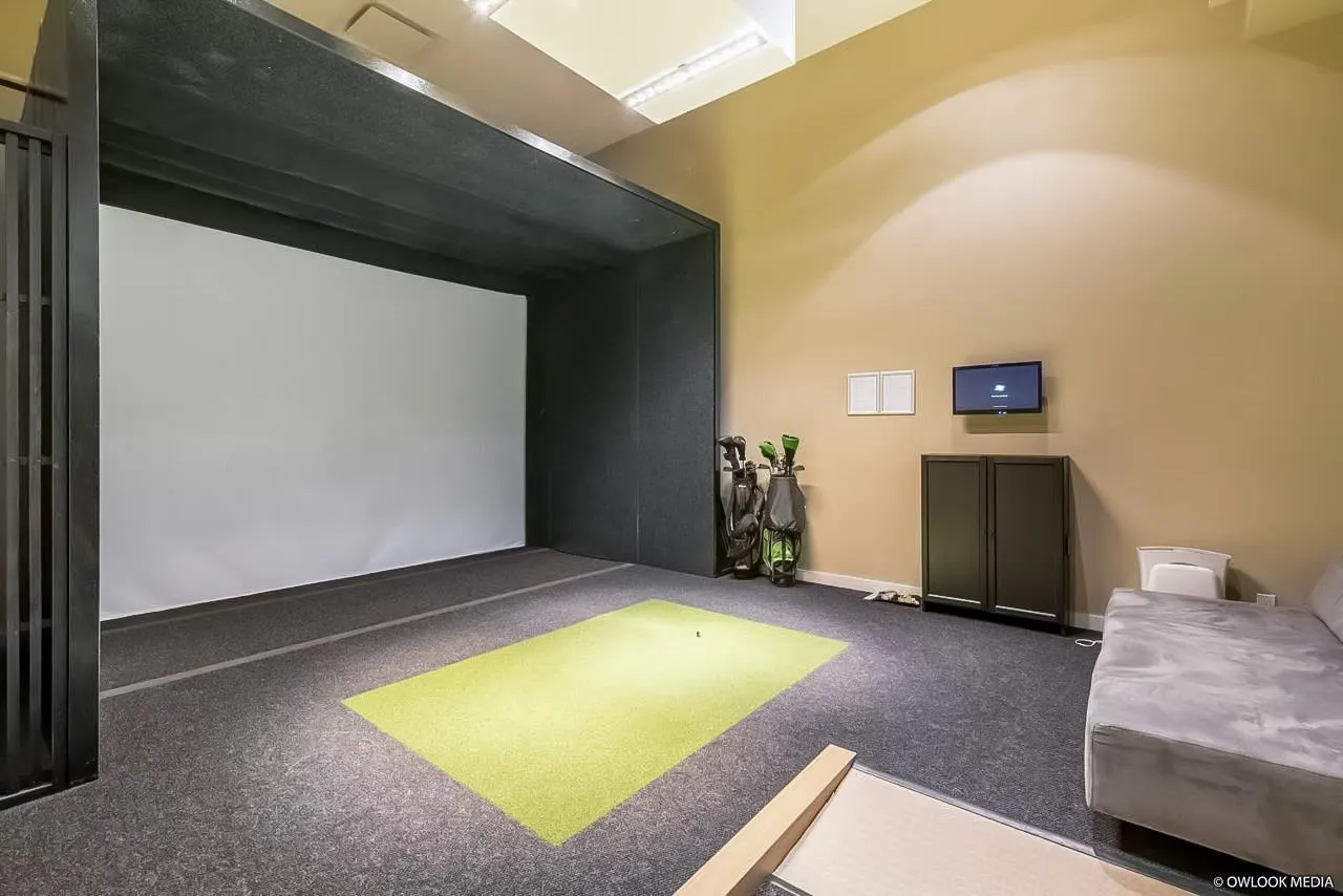 1809 6588 Nelson Avenue