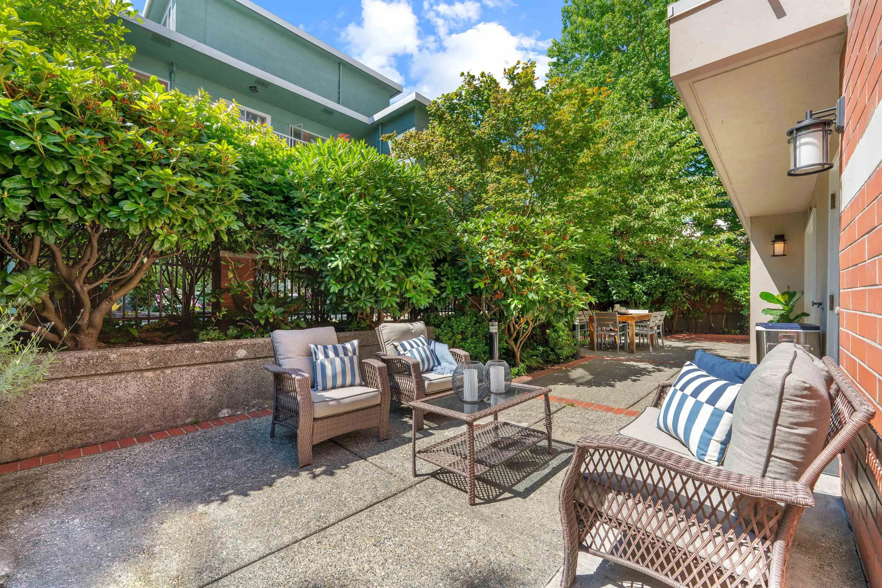 102 2128 W 43rd Avenue