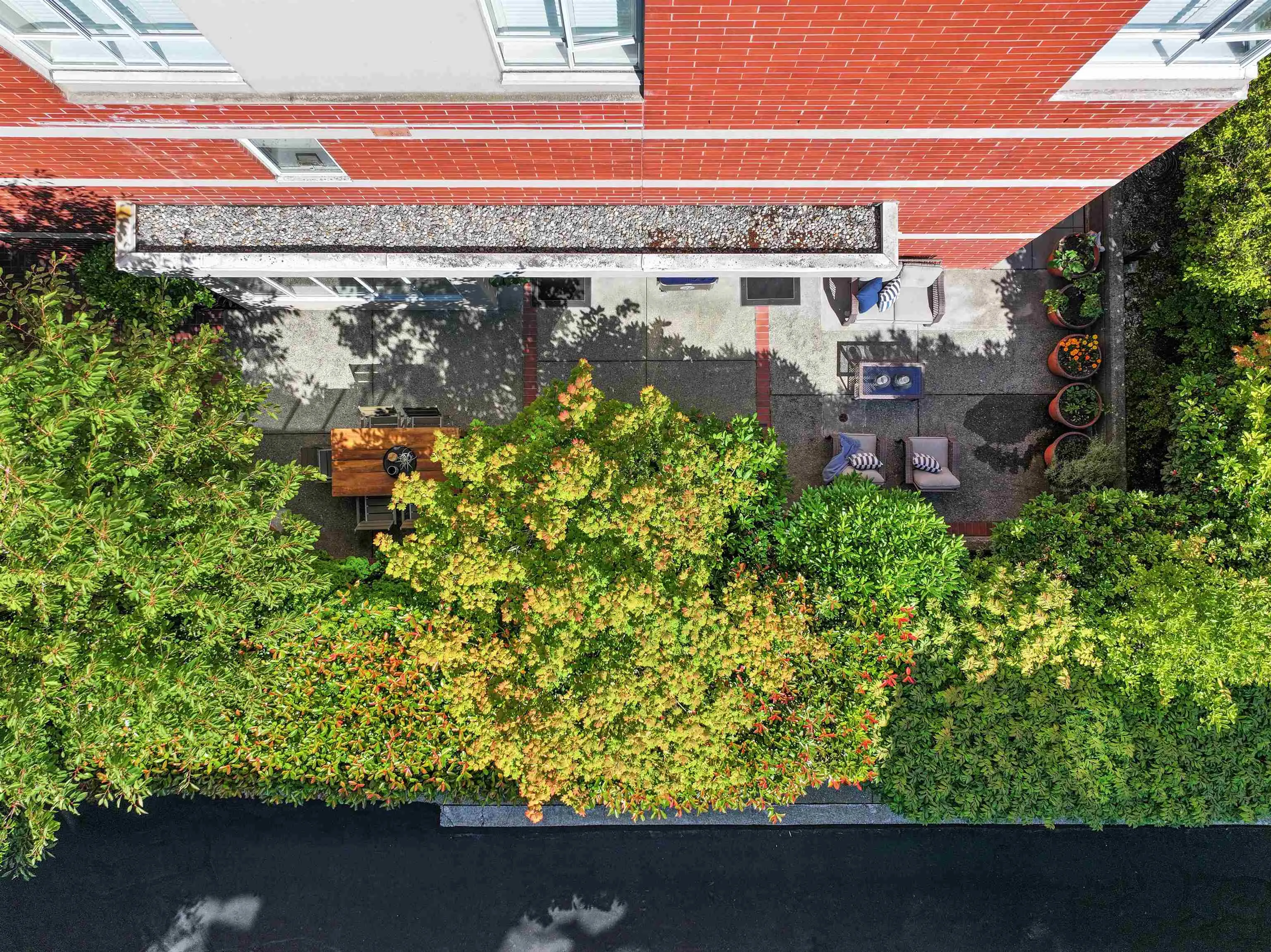 102 2128 W 43rd Avenue