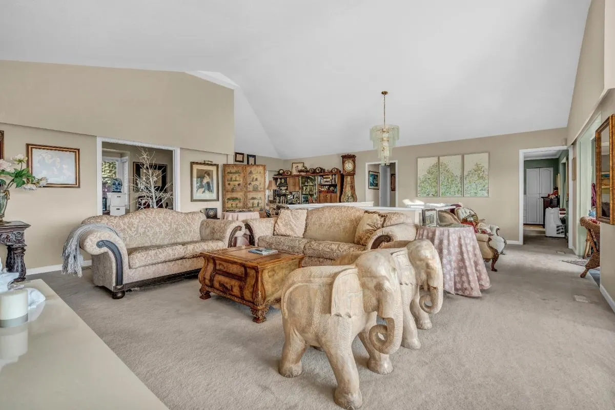 4415 Woodcrest Road