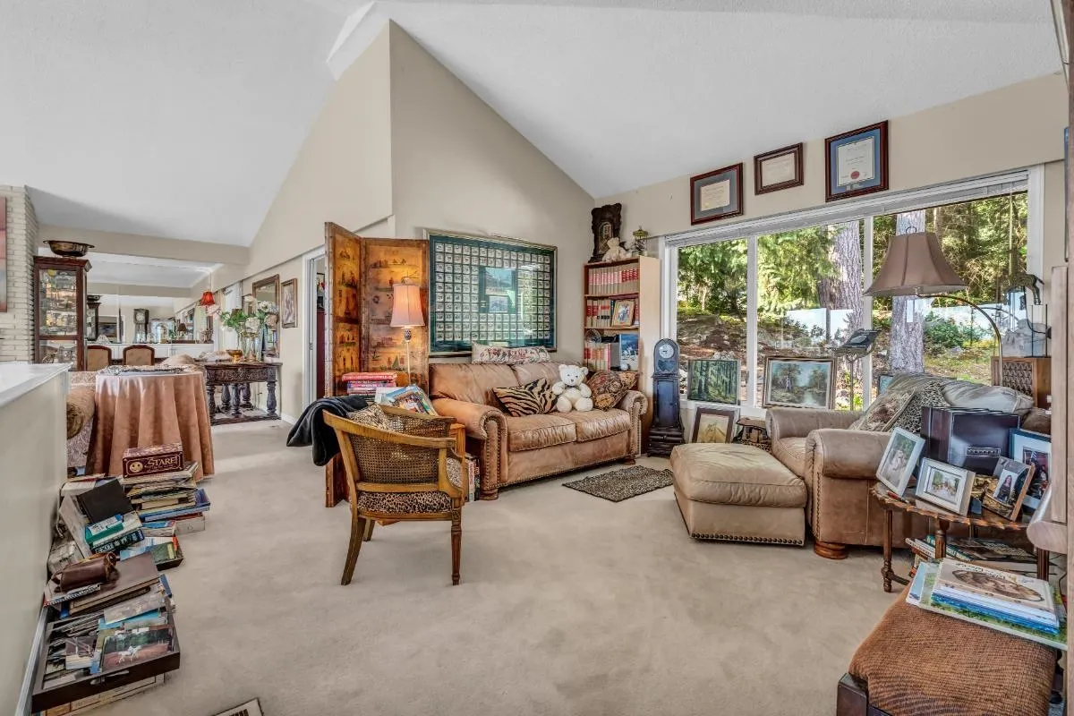 4415 Woodcrest Road