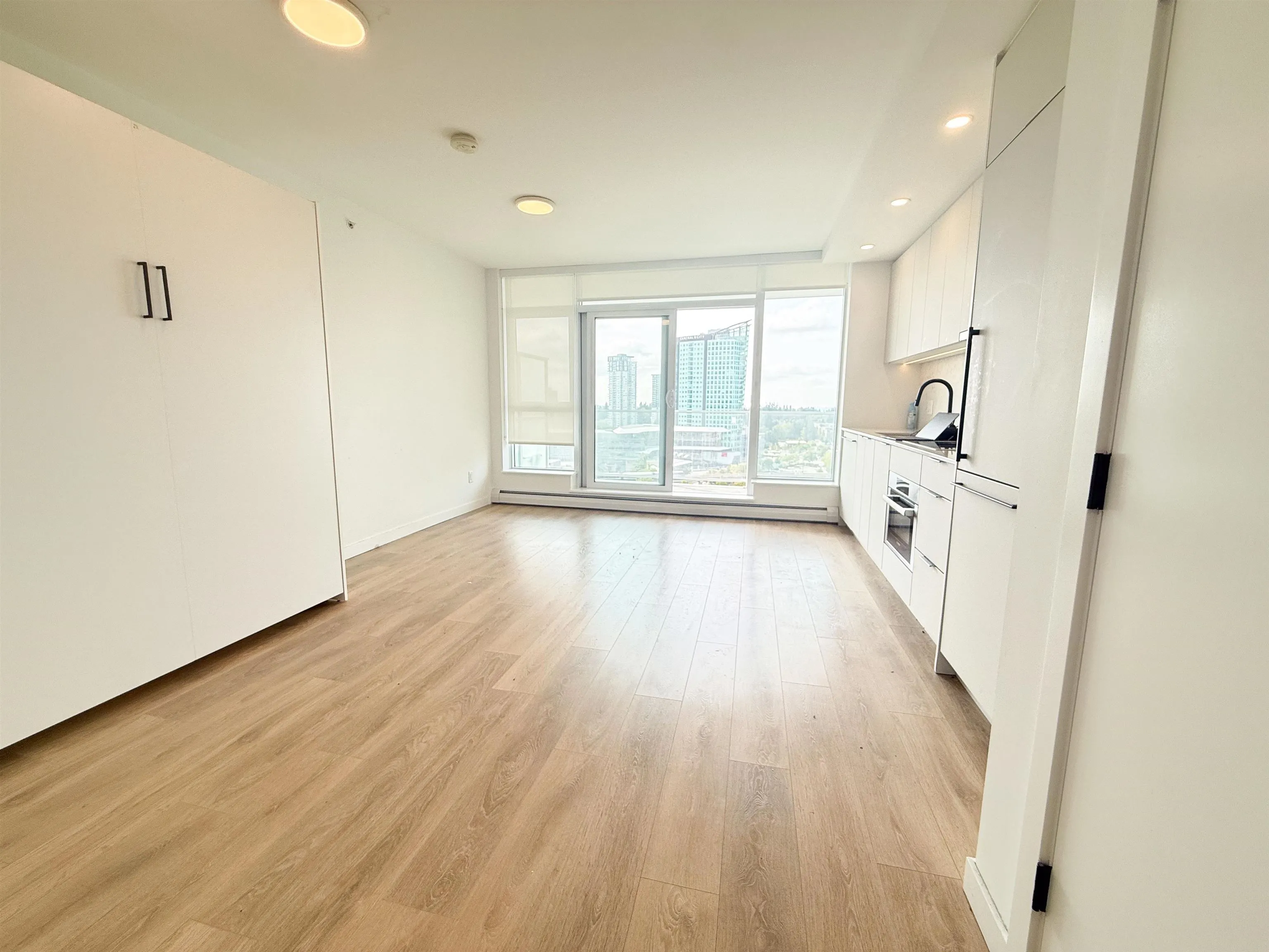 1810 13685 102 Avenue