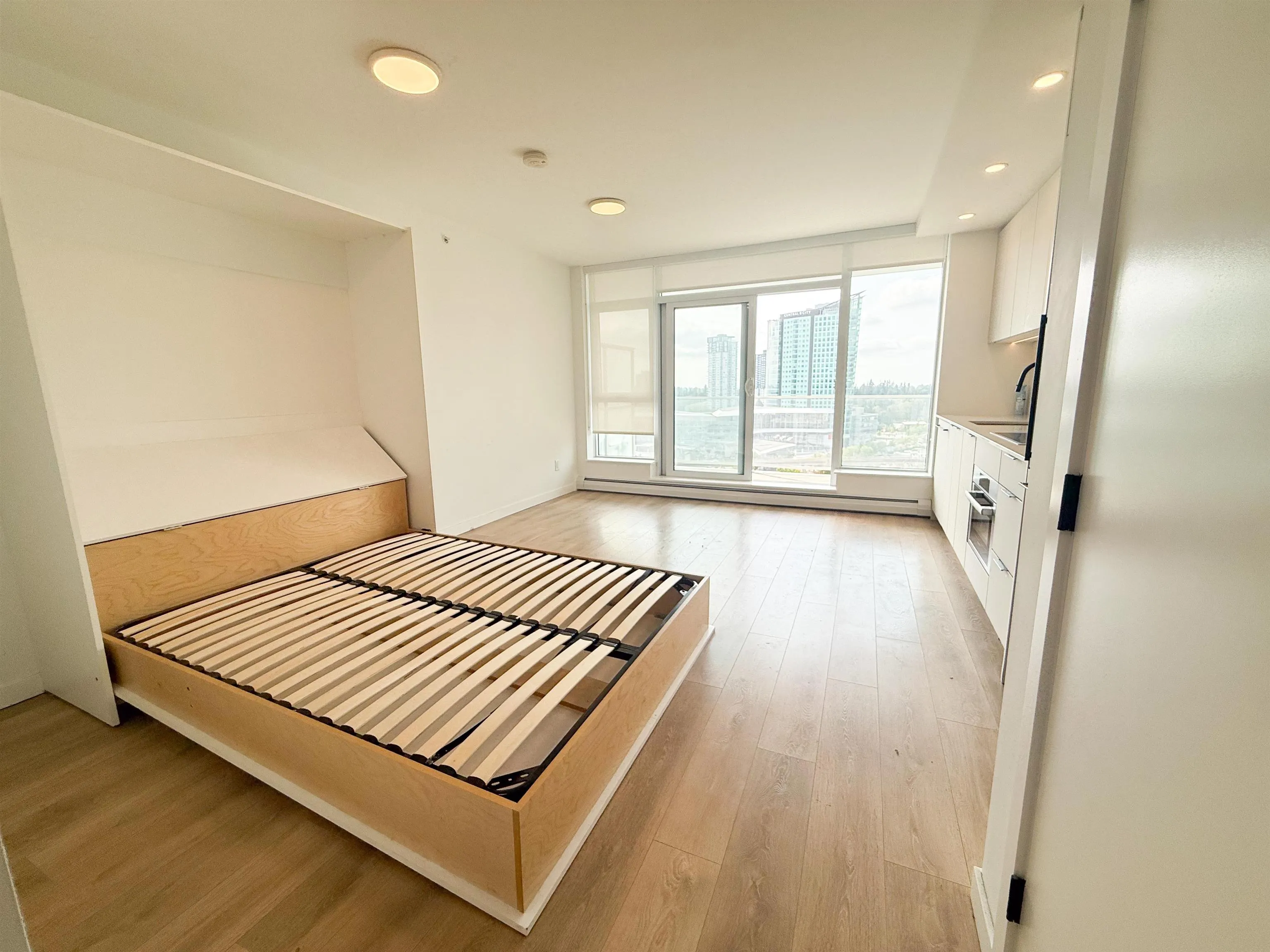 1810 13685 102 Avenue