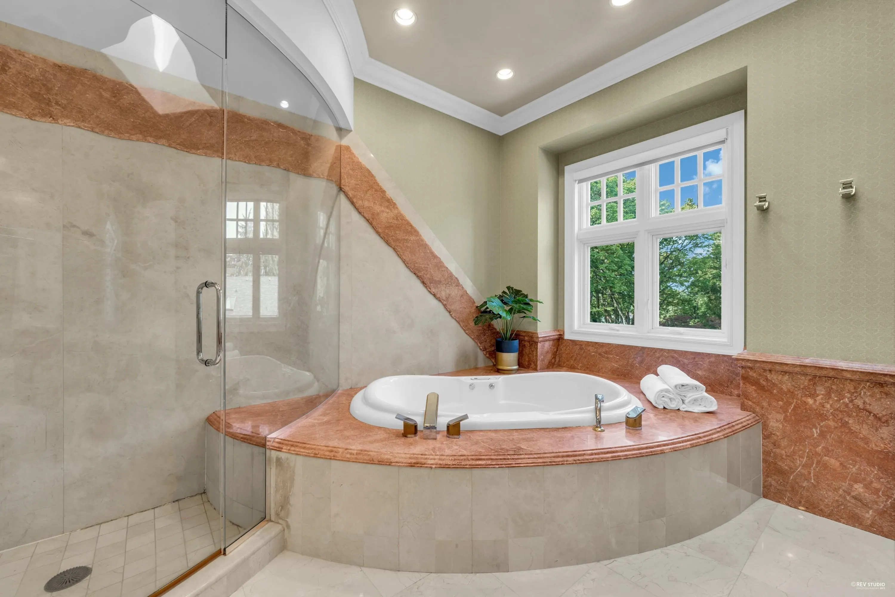 5885 Angus Drive