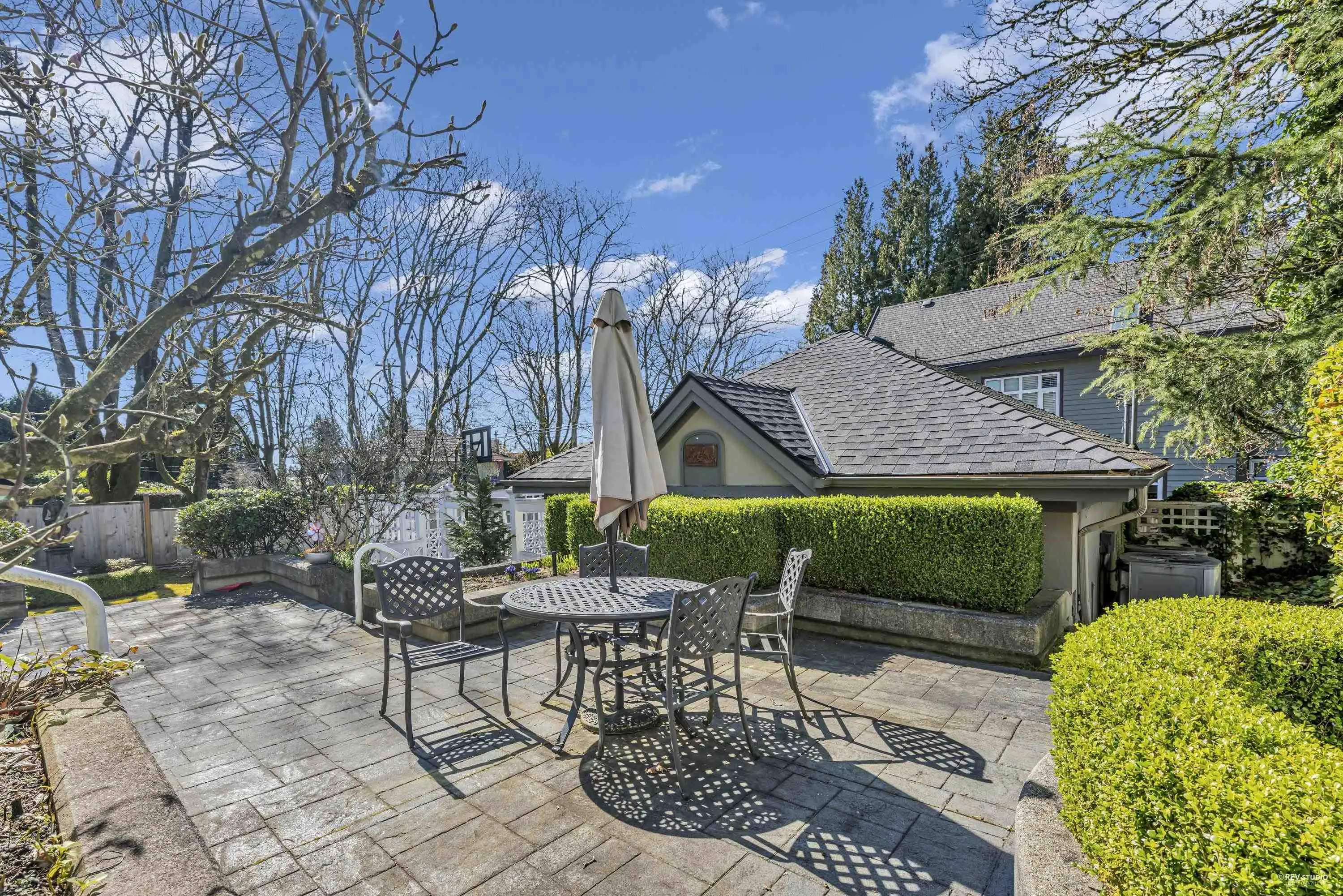 5885 Angus Drive