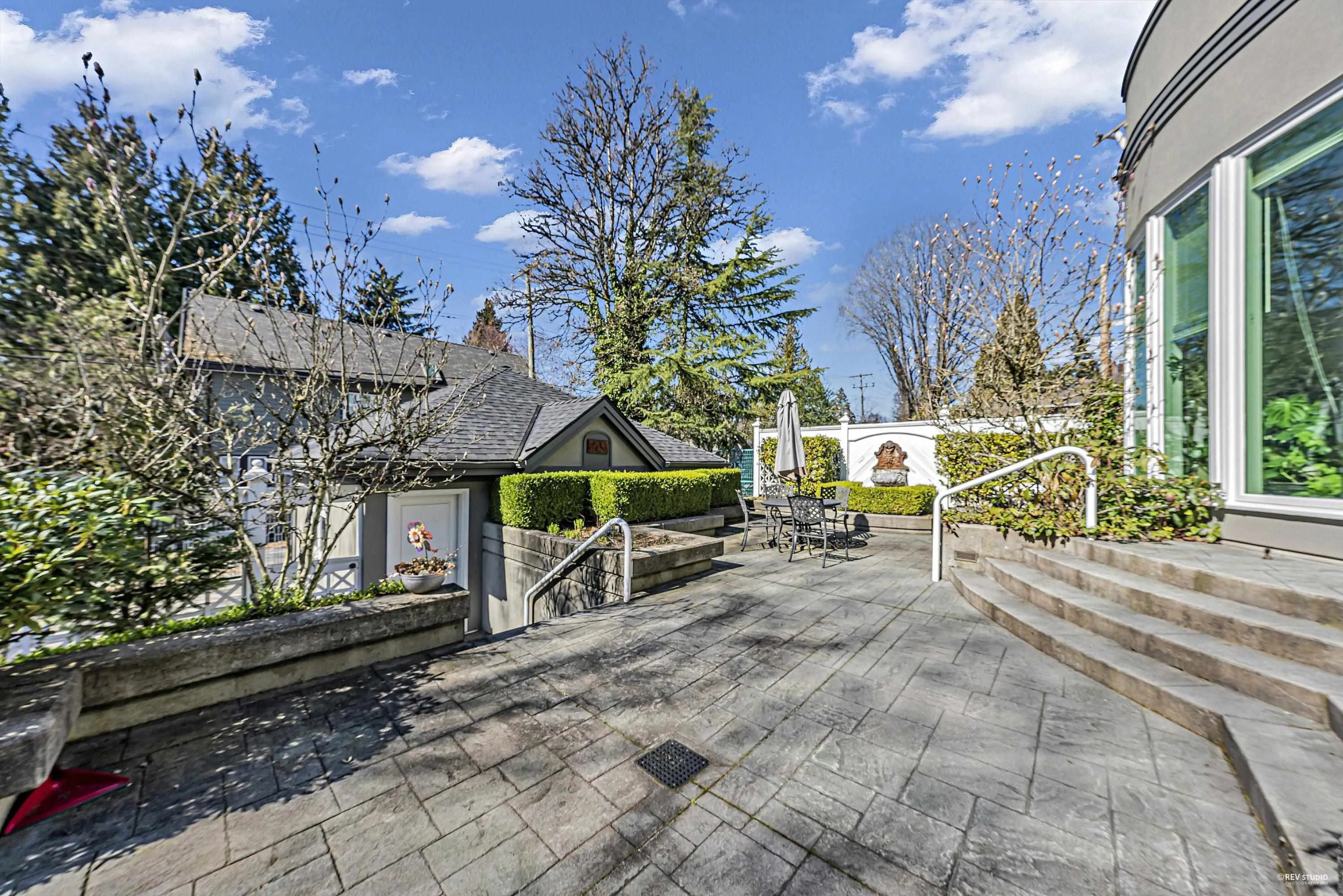 5885 Angus Drive