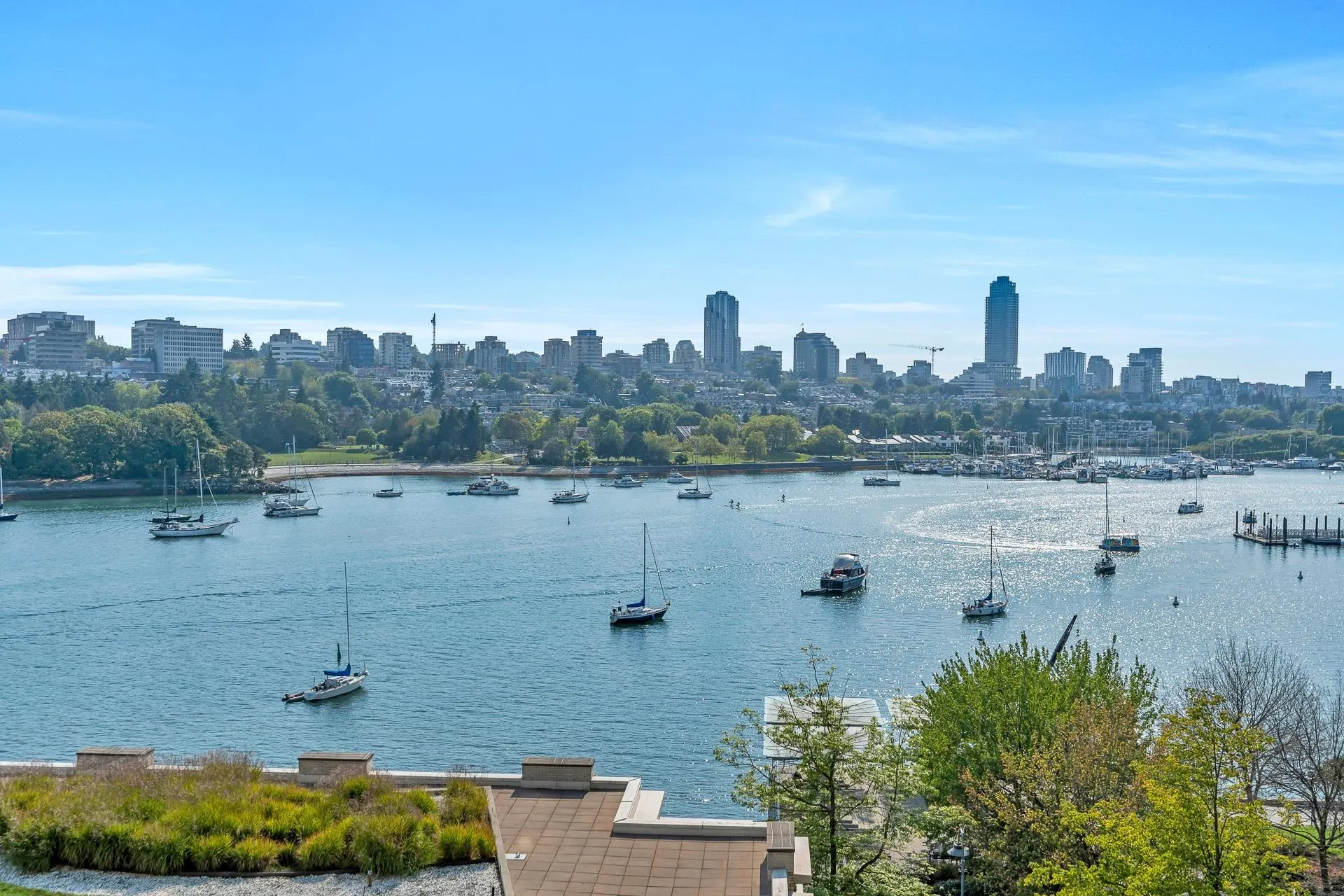 801 1328 Marinaside Crescent