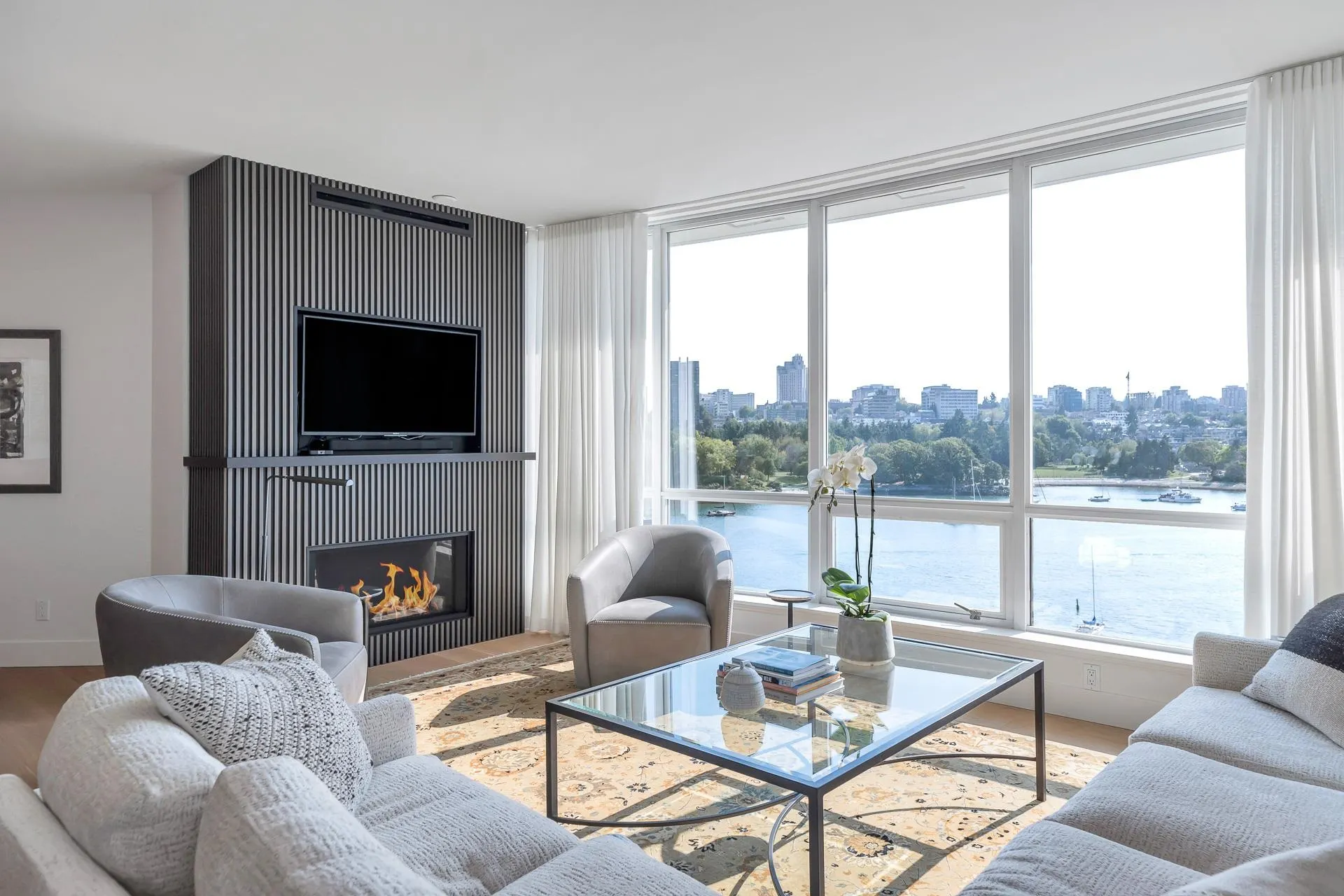 801 1328 Marinaside Crescent