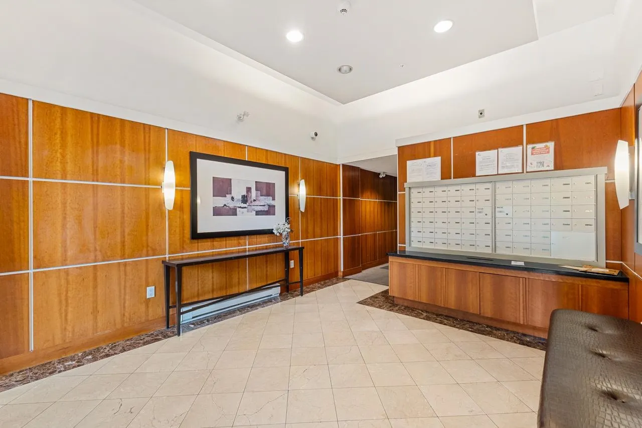 6207 5117 Garden City Road