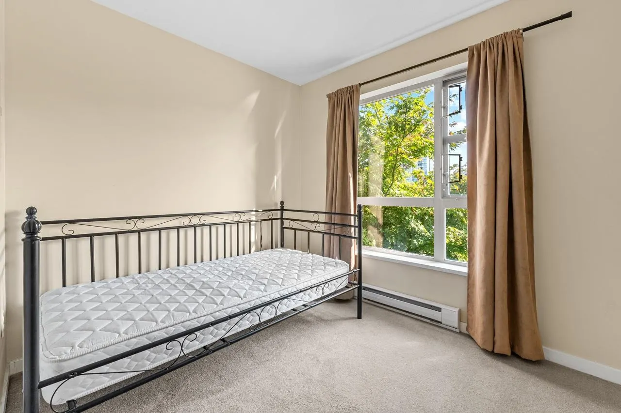 6207 5117 Garden City Road