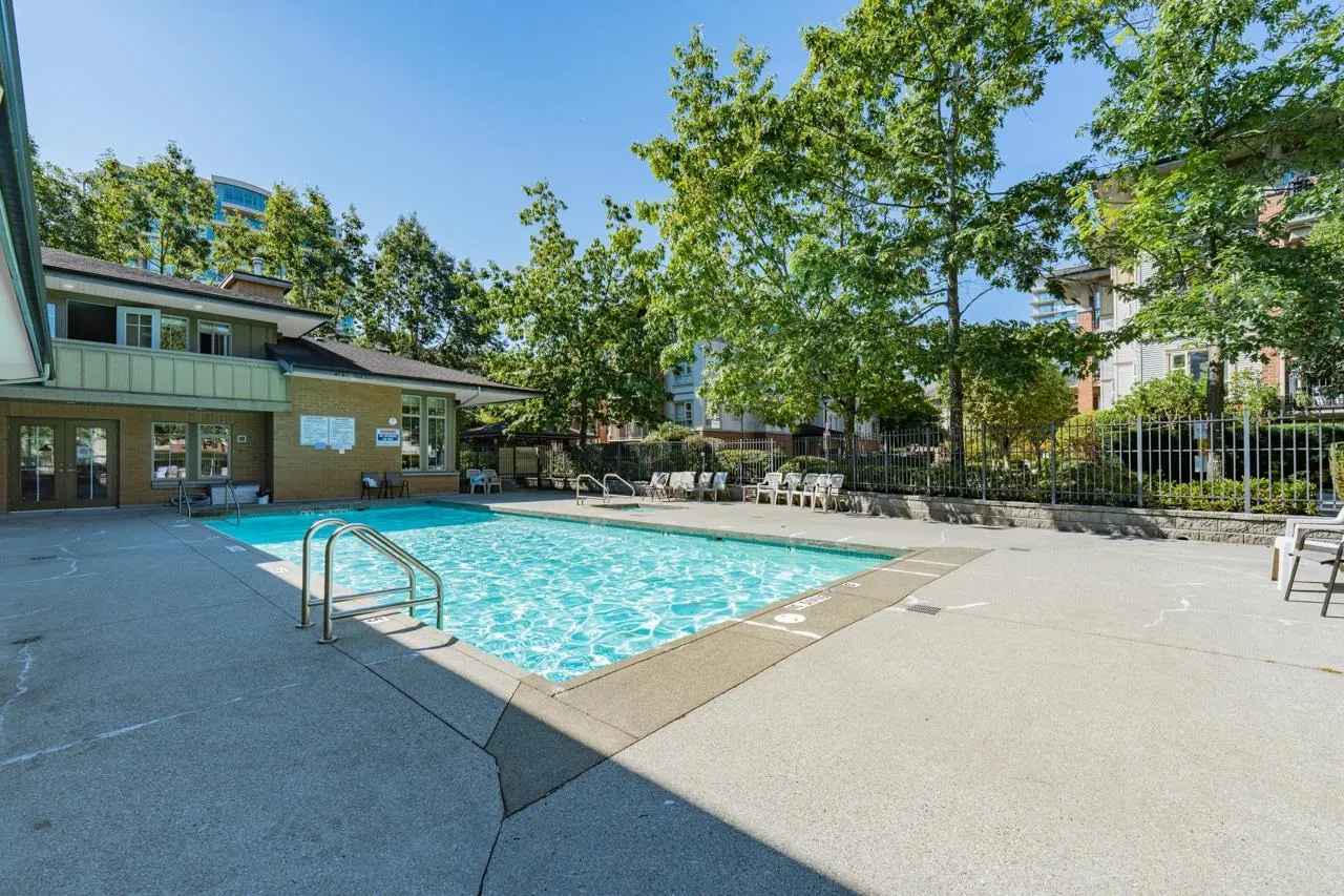 6207 5117 Garden City Road