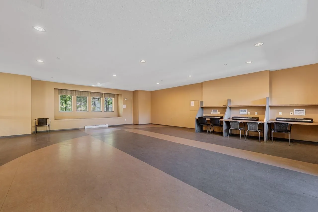 6207 5117 Garden City Road