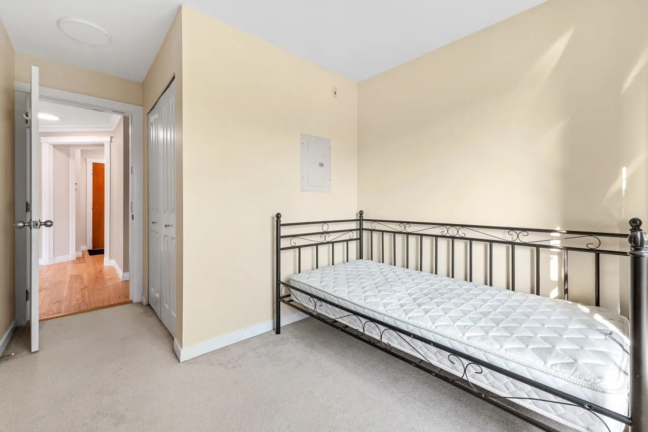 6207 5117 Garden City Road