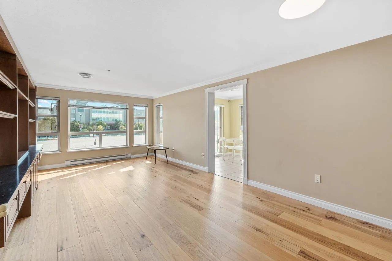6207 5117 Garden City Road