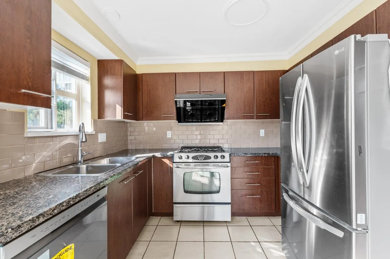 6207 5117 Garden City Road