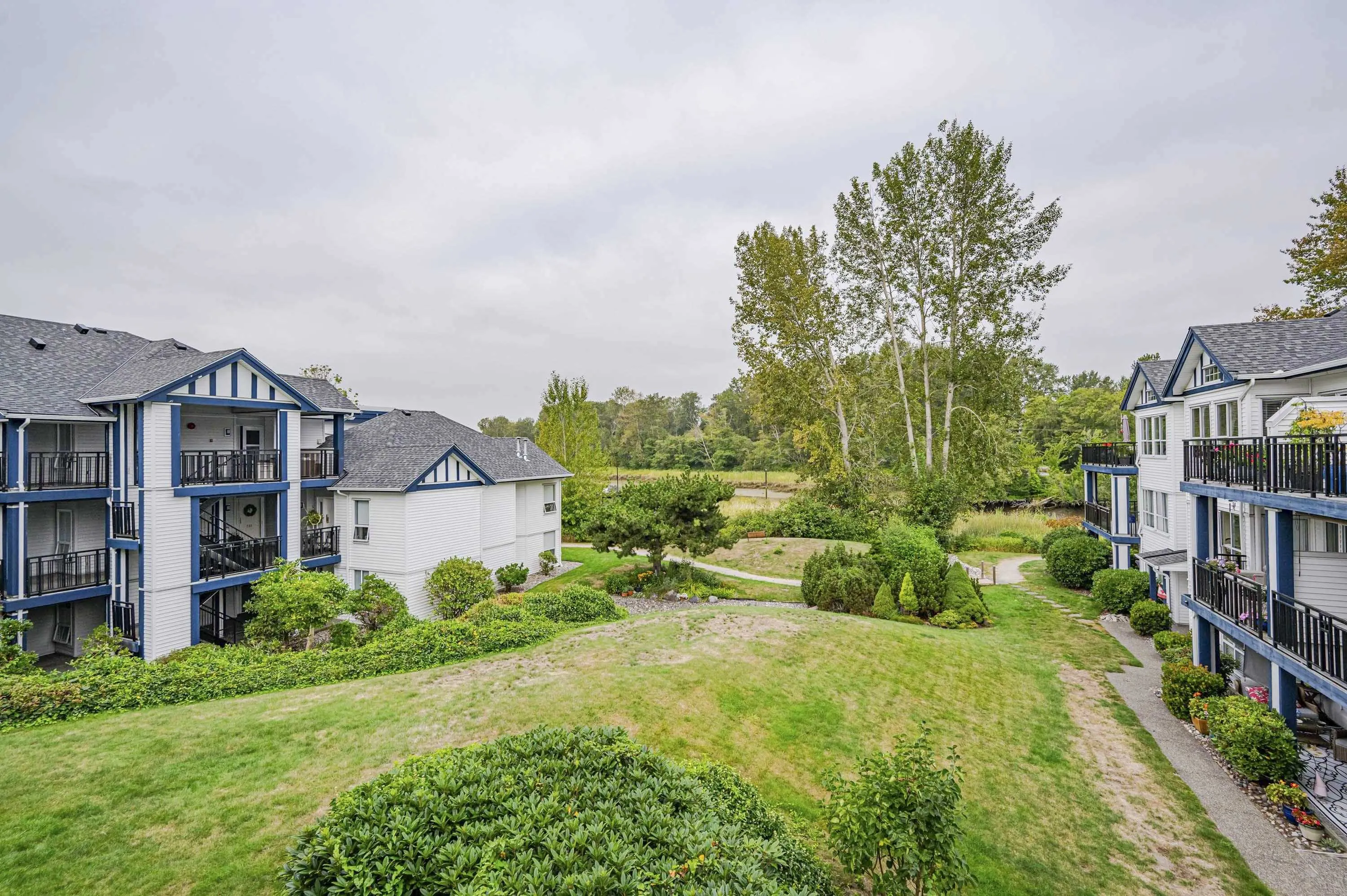 307 4955 River Road