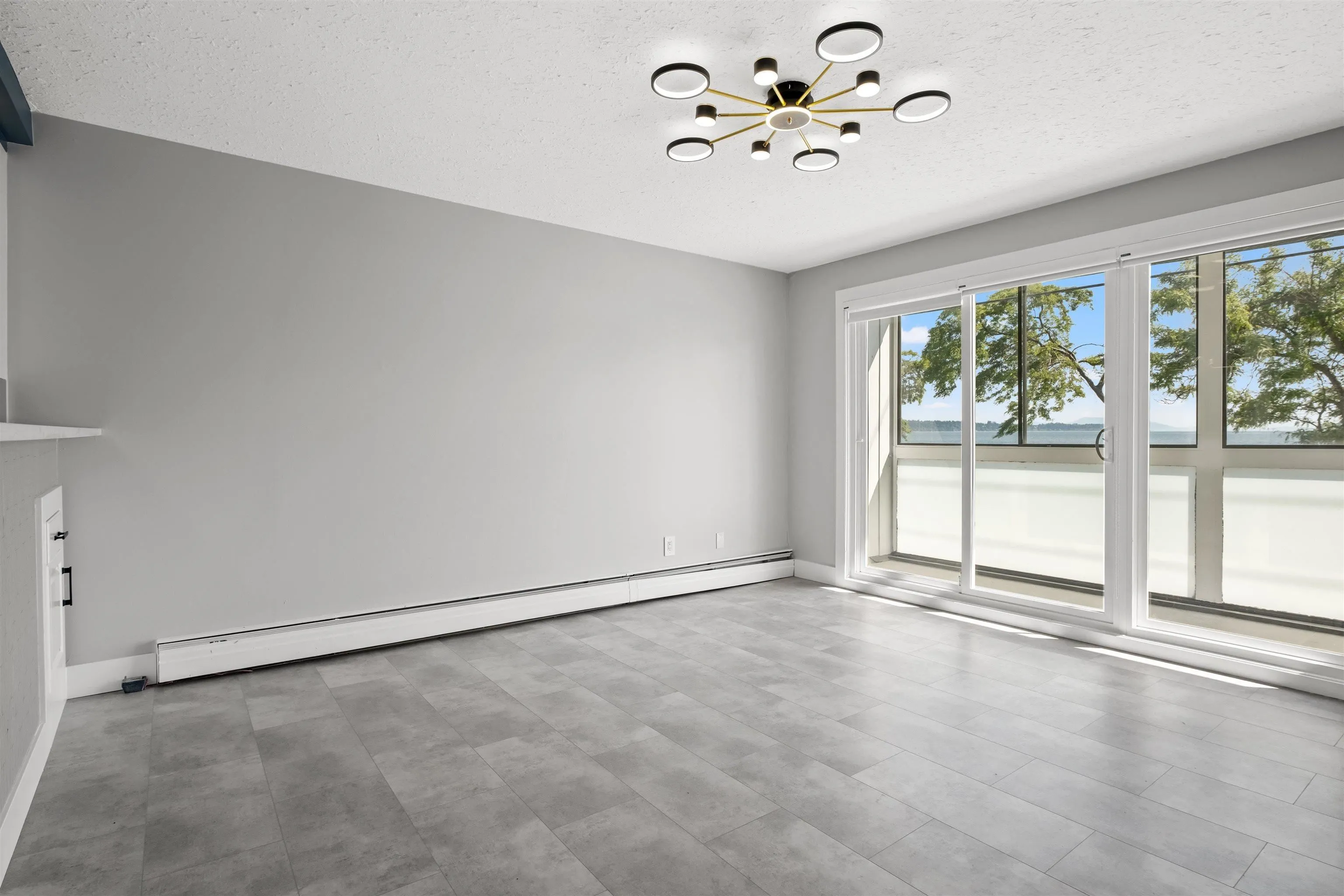 110 14881 Marine Drive