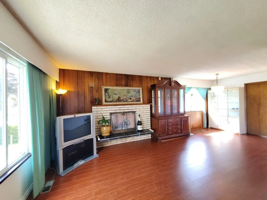 35XX E 29th Avenue