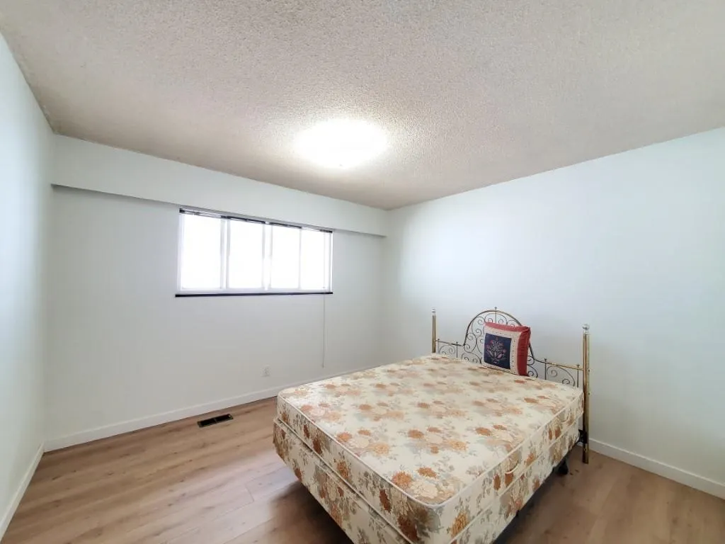 35XX E 29th Avenue