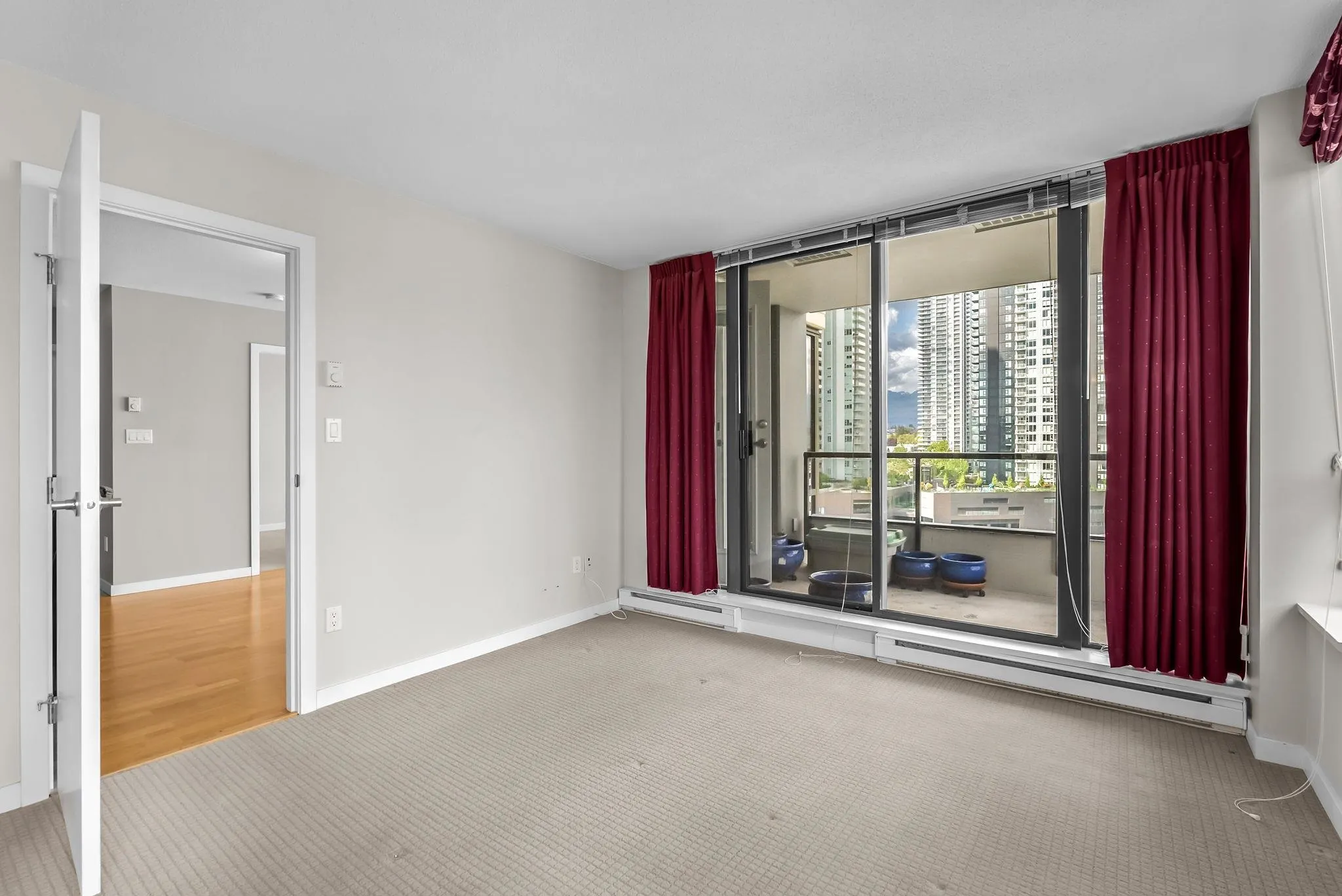 1608 4178 Dawson Street