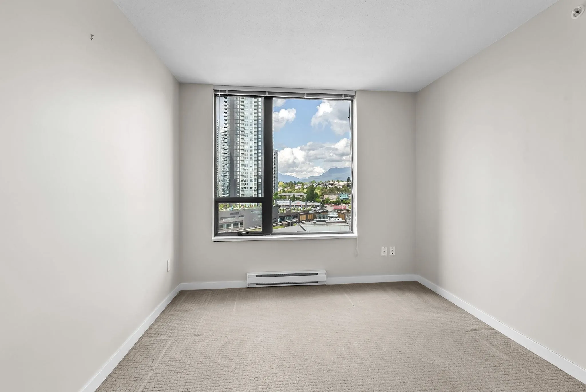 1608 4178 Dawson Street