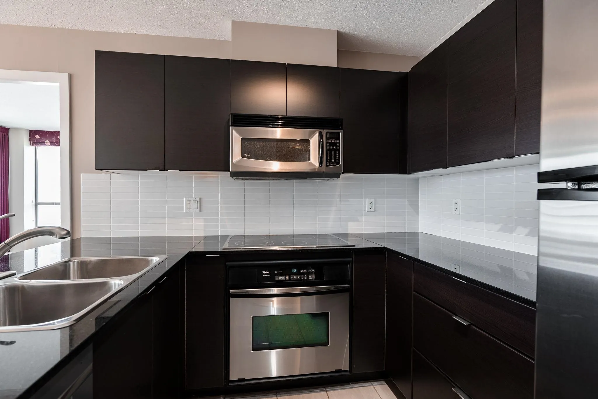 1608 4178 Dawson Street