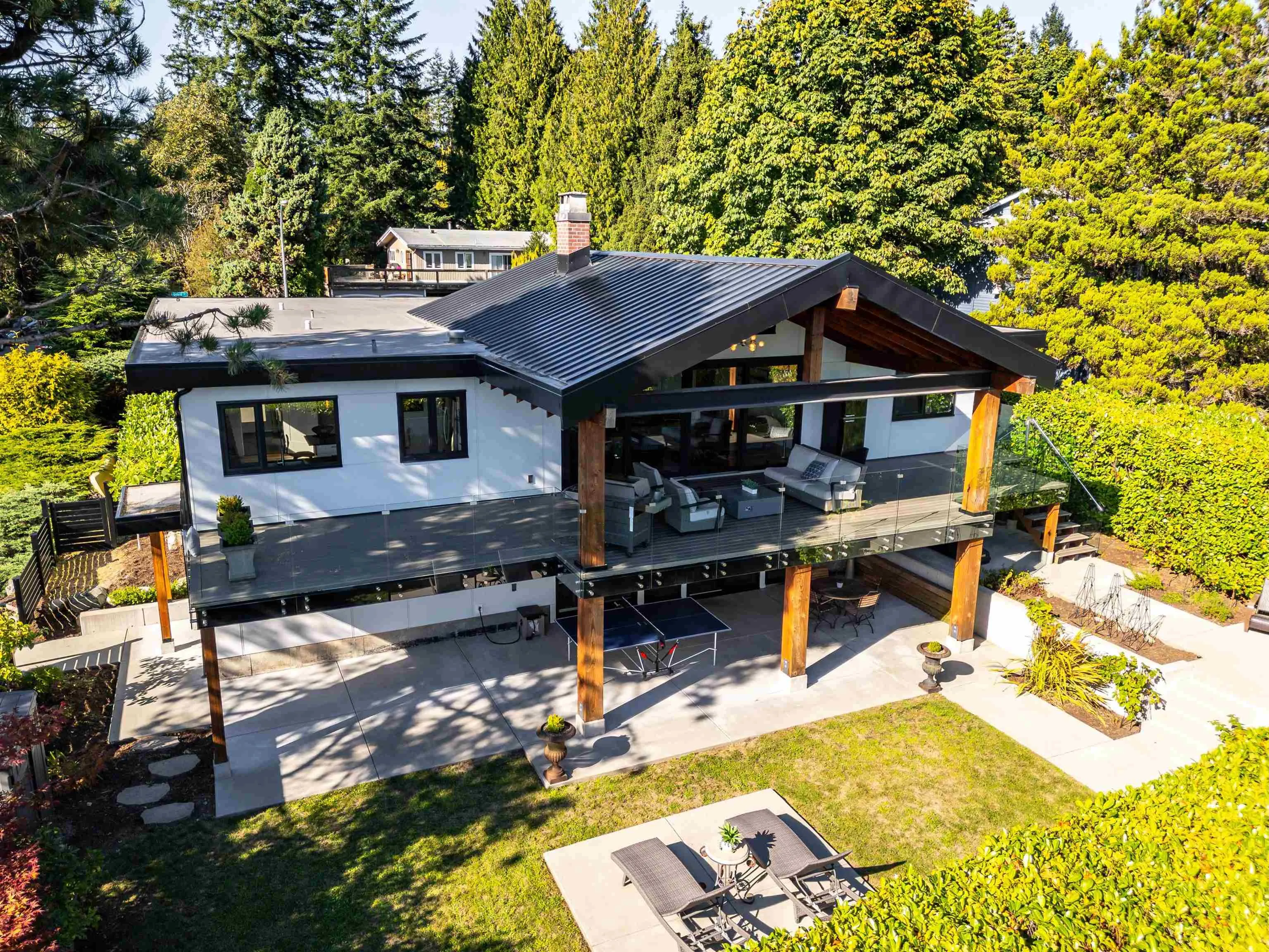 302 Oxford Drive