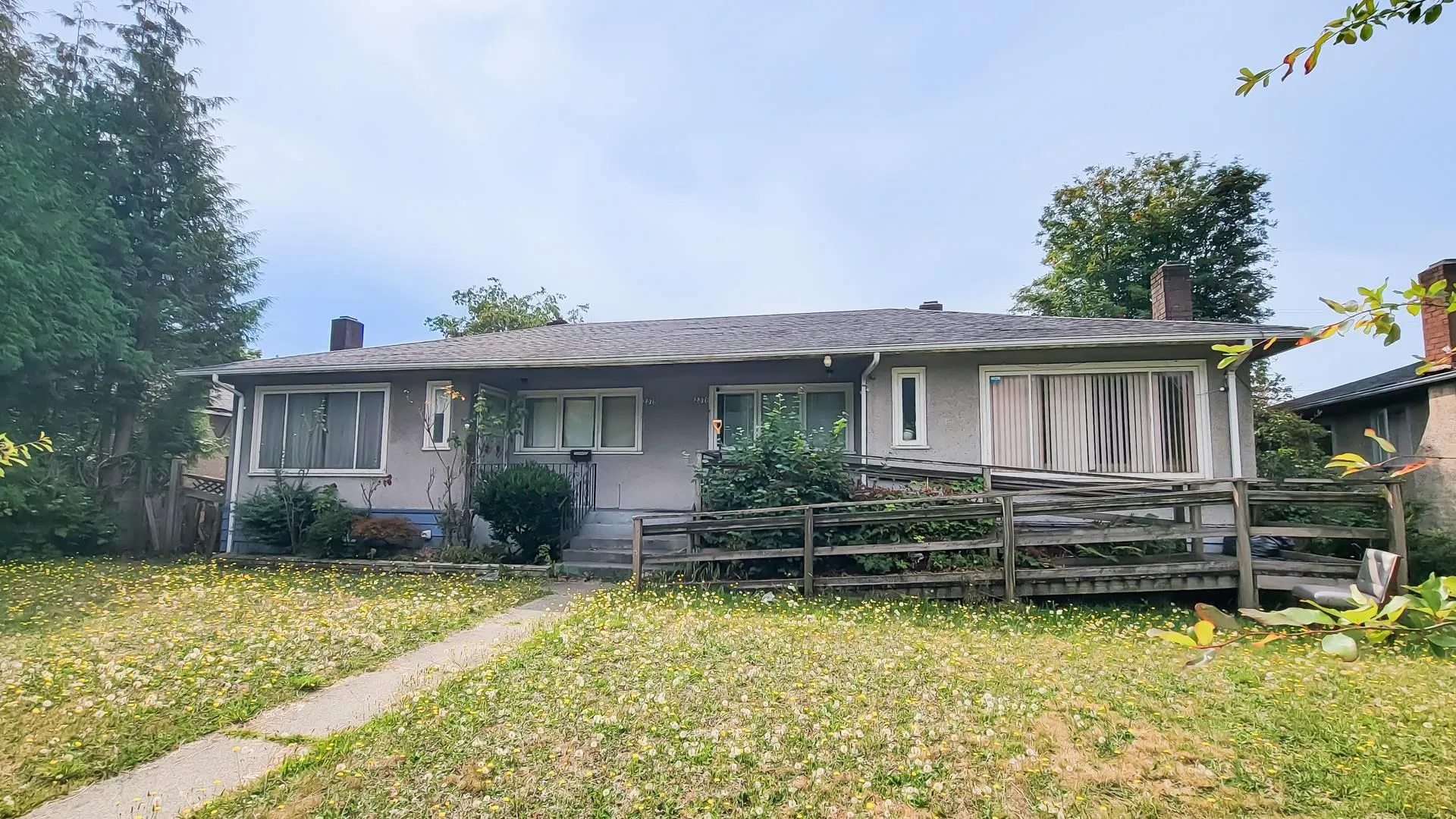 2576 S Grandview Highway