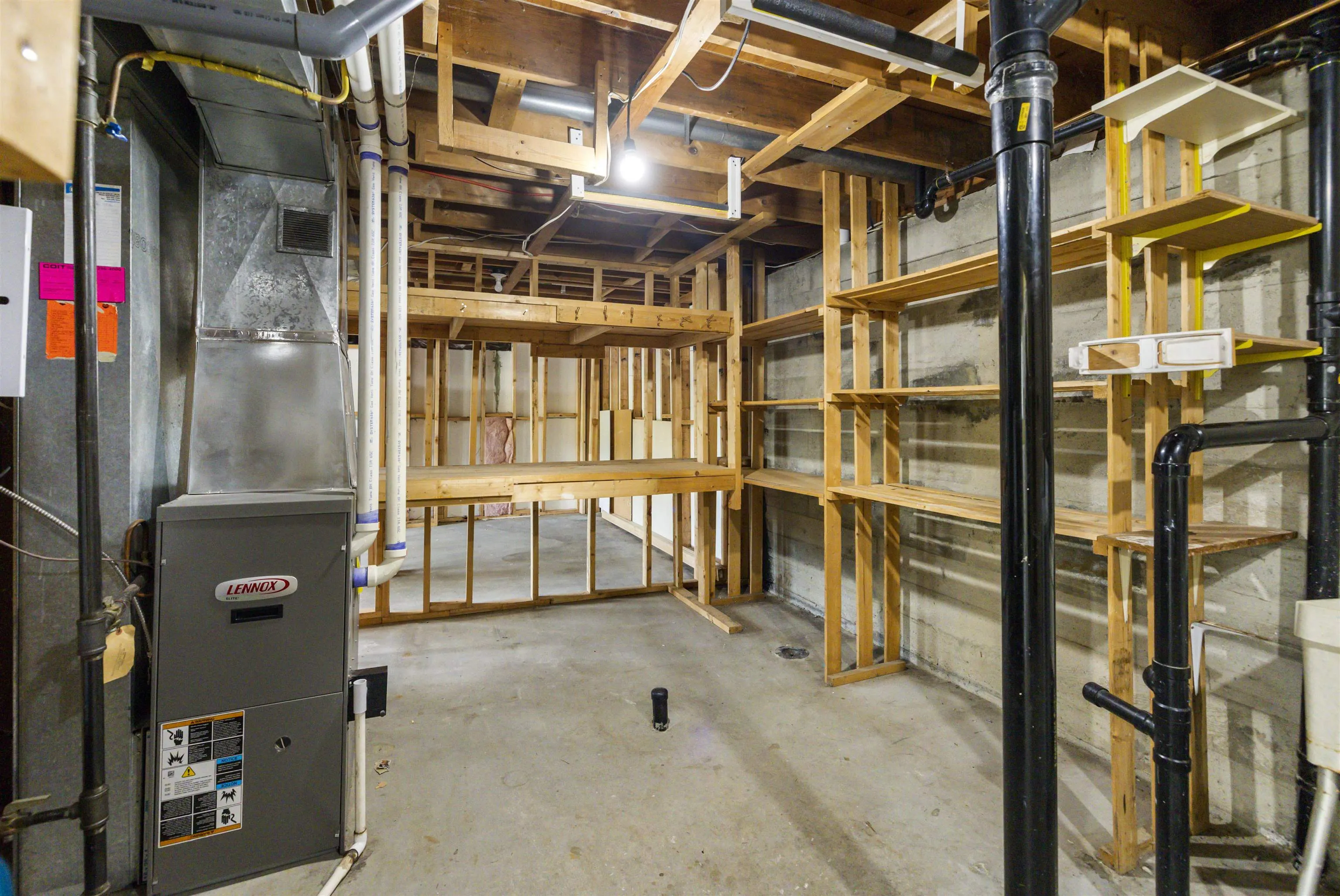 13512 Crestview Drive