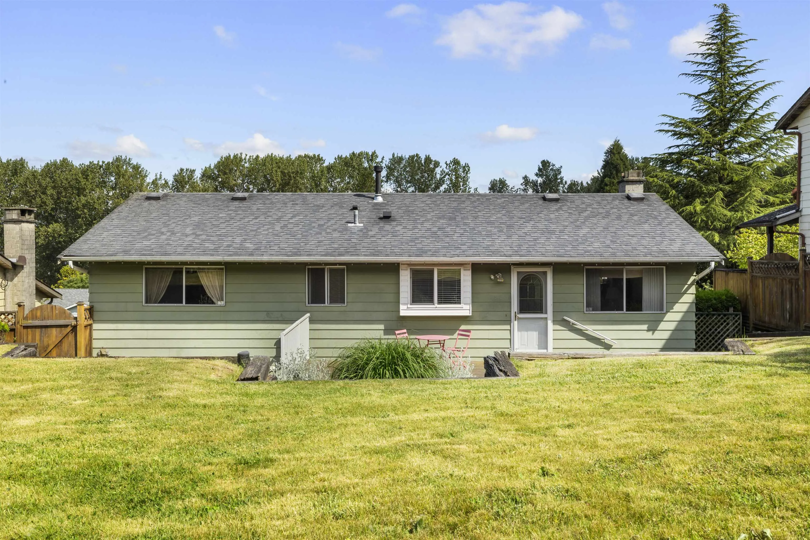 13512 Crestview Drive