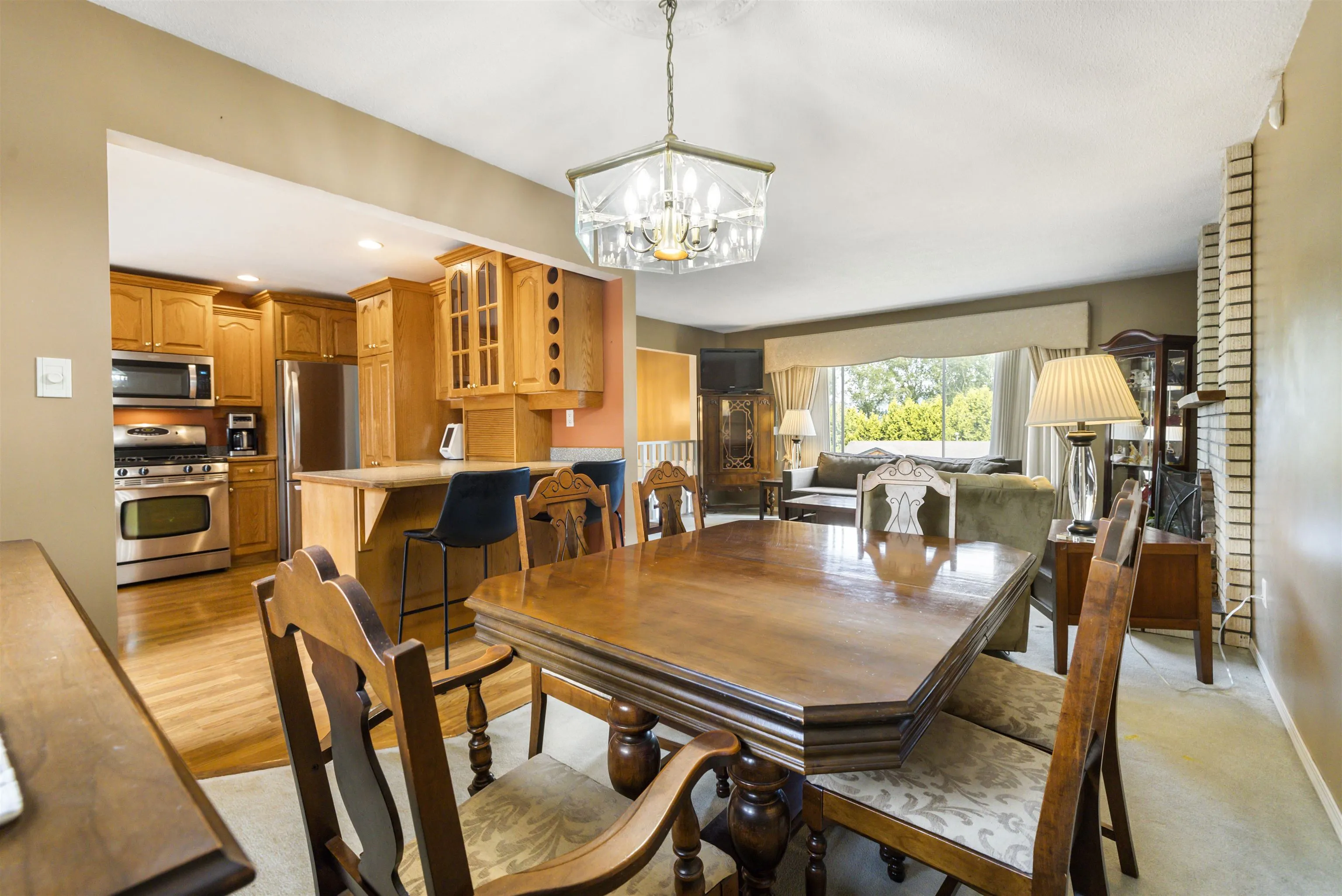13512 Crestview Drive