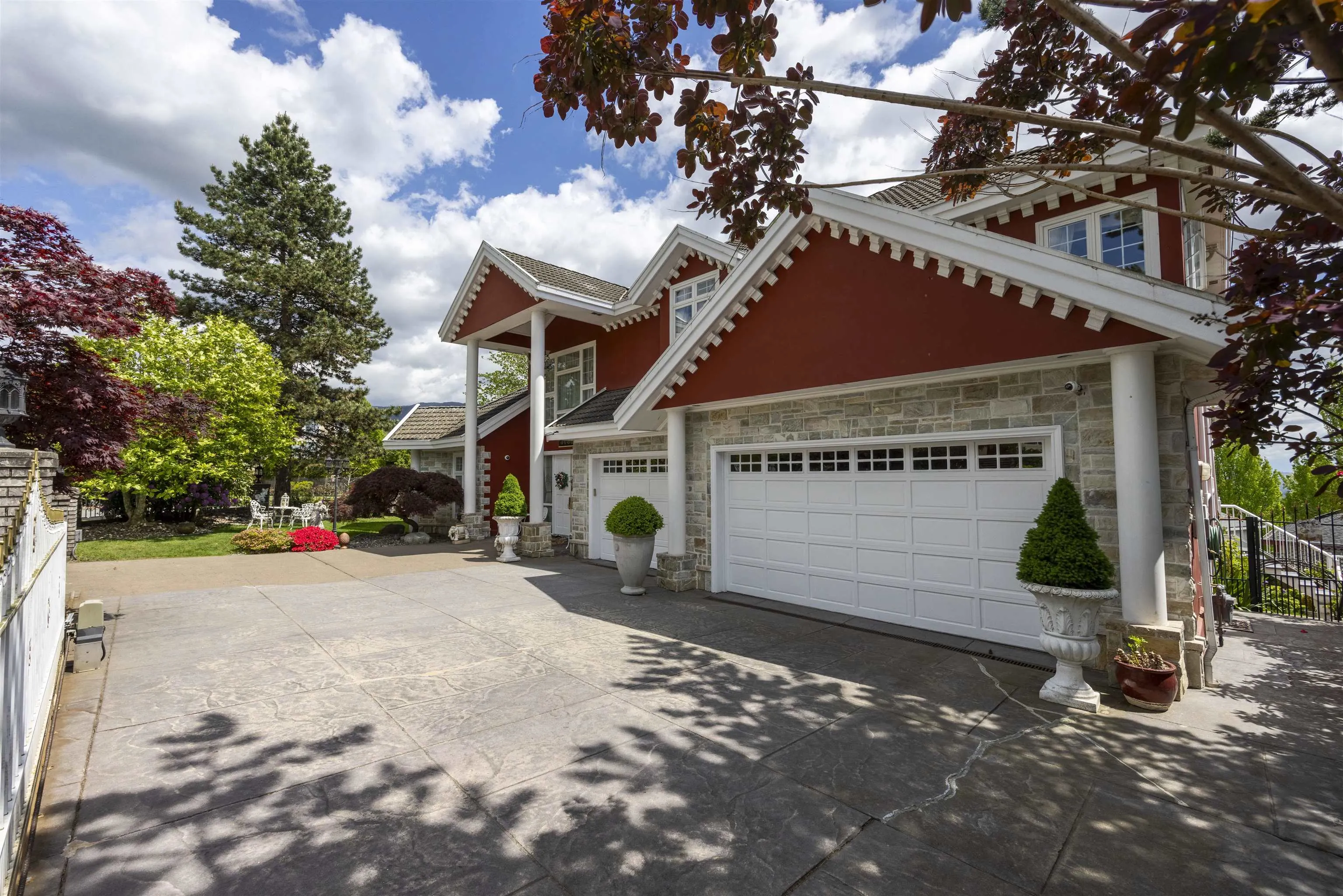 3099 Plateau Boulevard