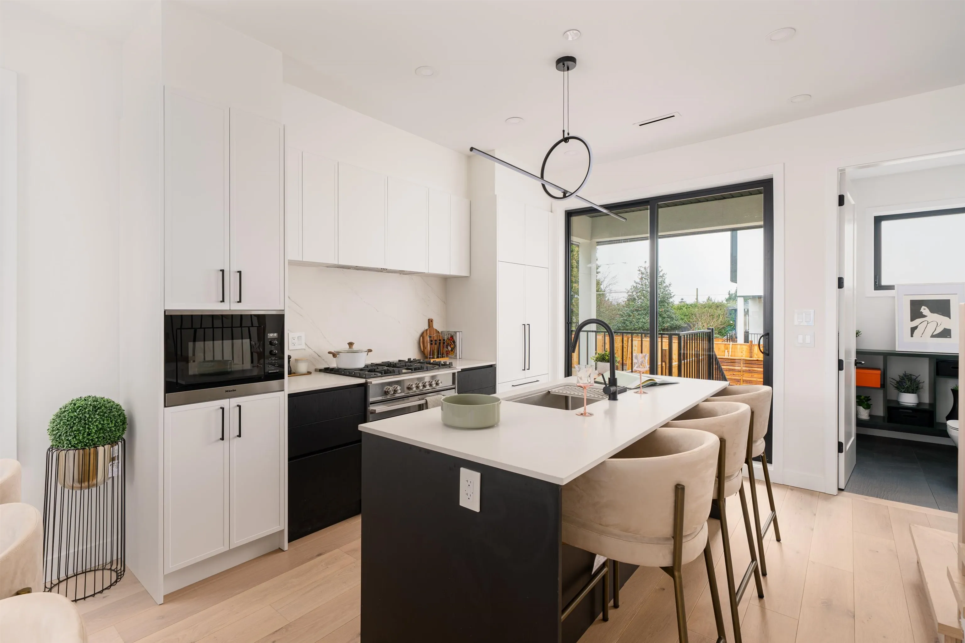 850 W 64th Avenue