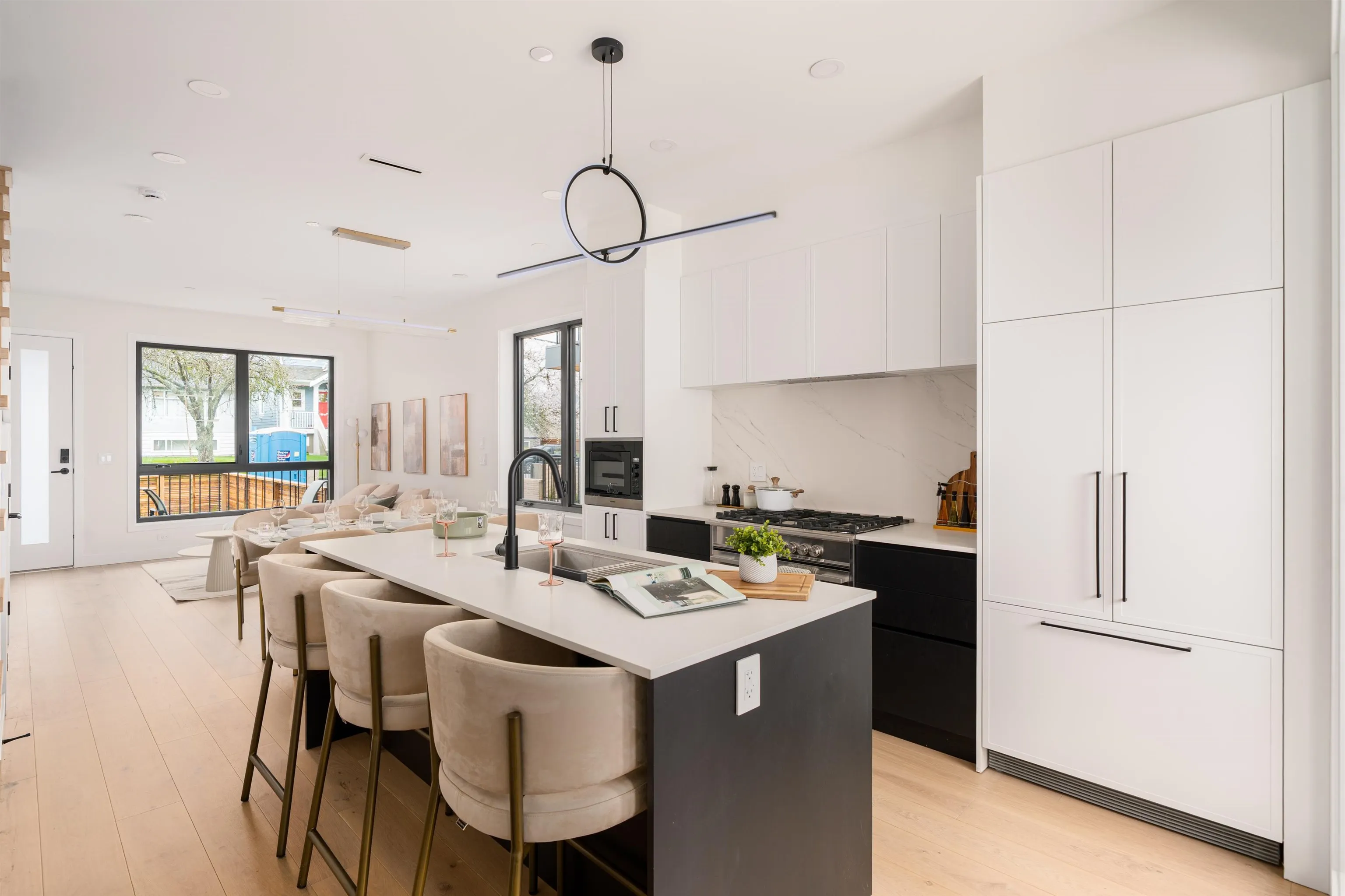 850 W 64th Avenue