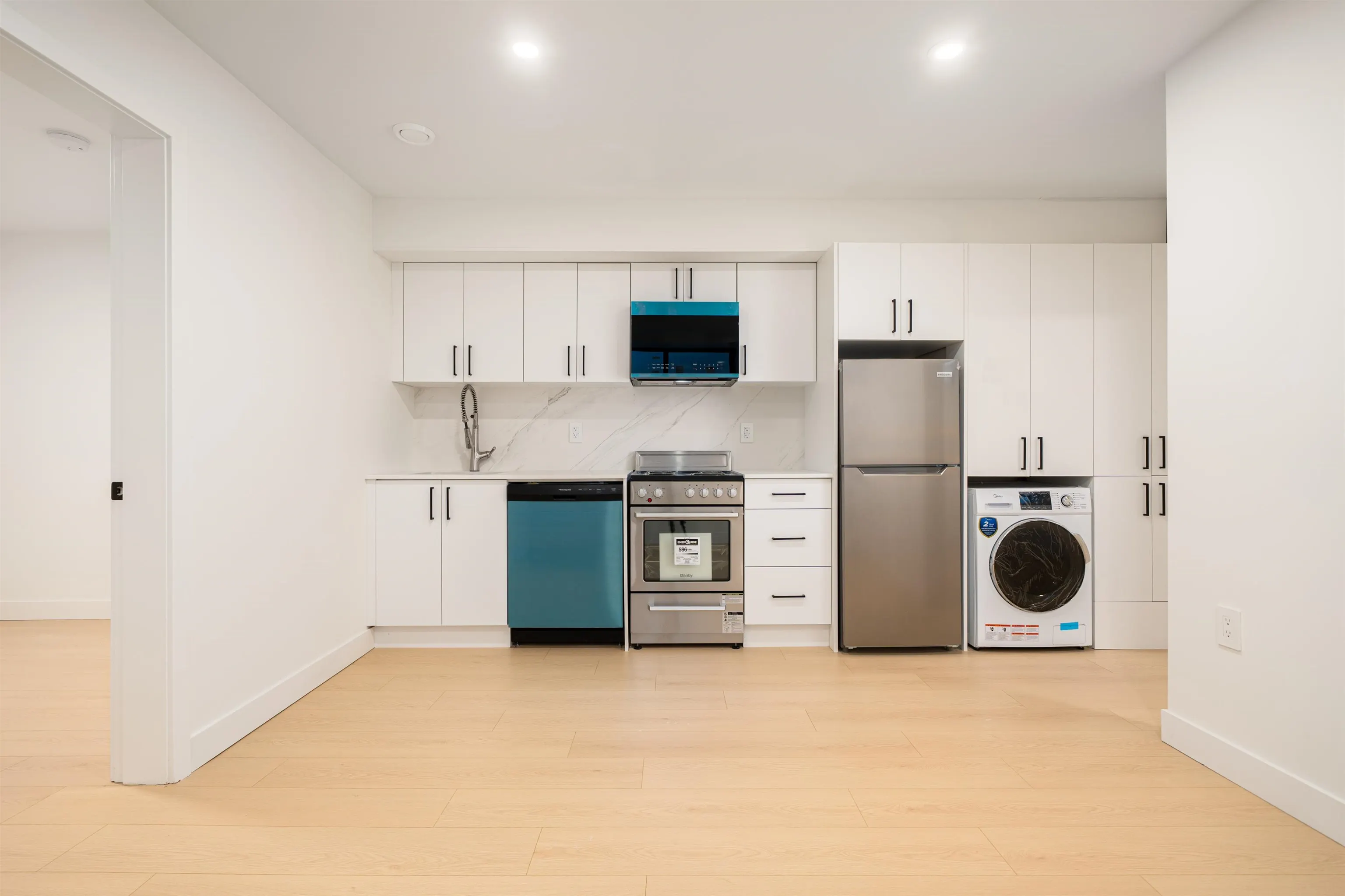 850 W 64th Avenue
