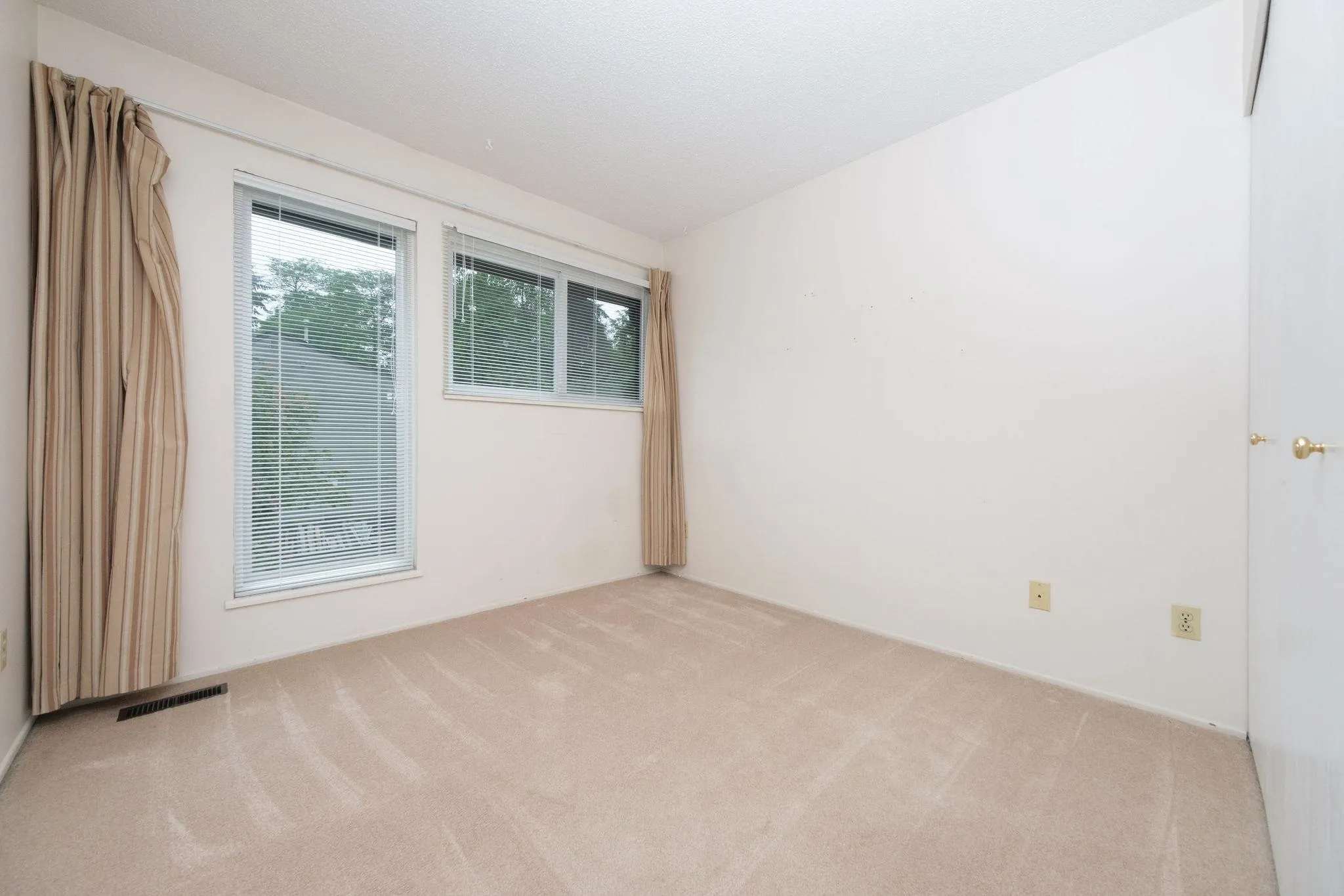 4728 Willowdale Place