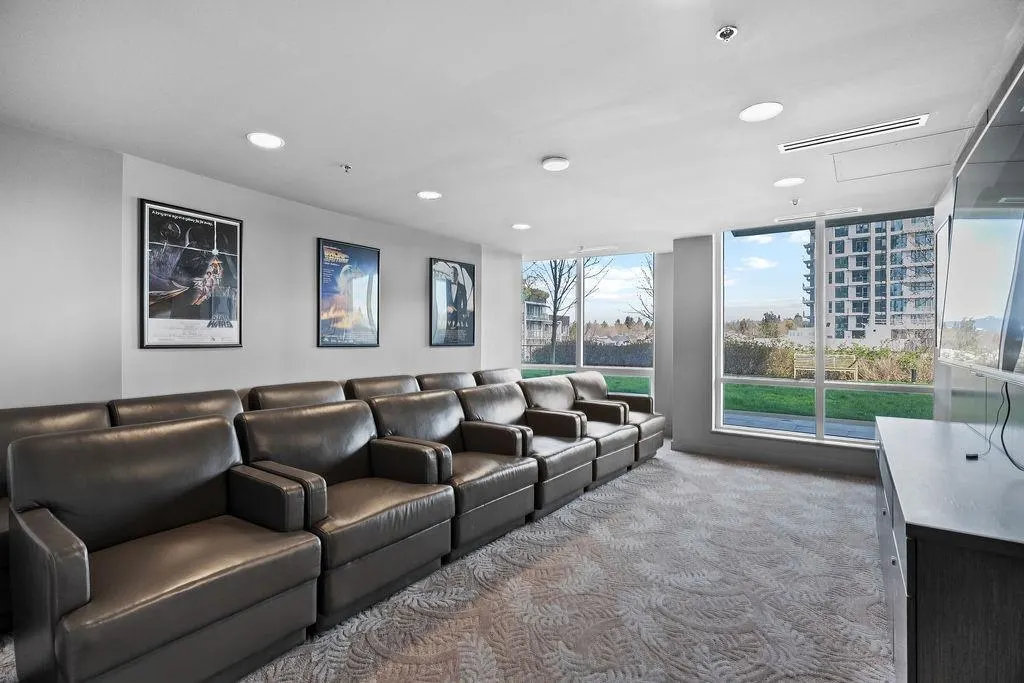 1708 8555 Granville Street