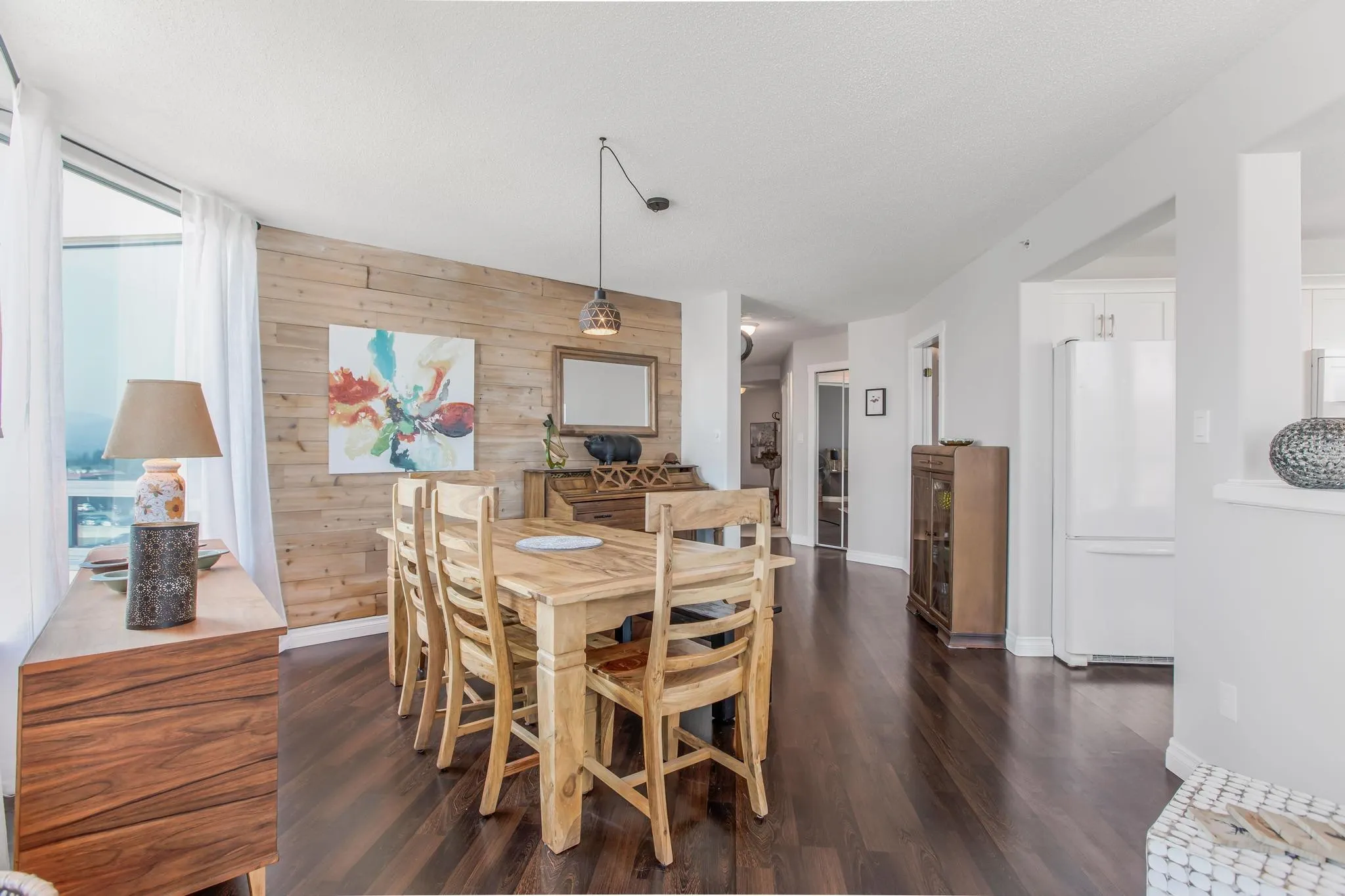 806 33065 Mill Lake Road