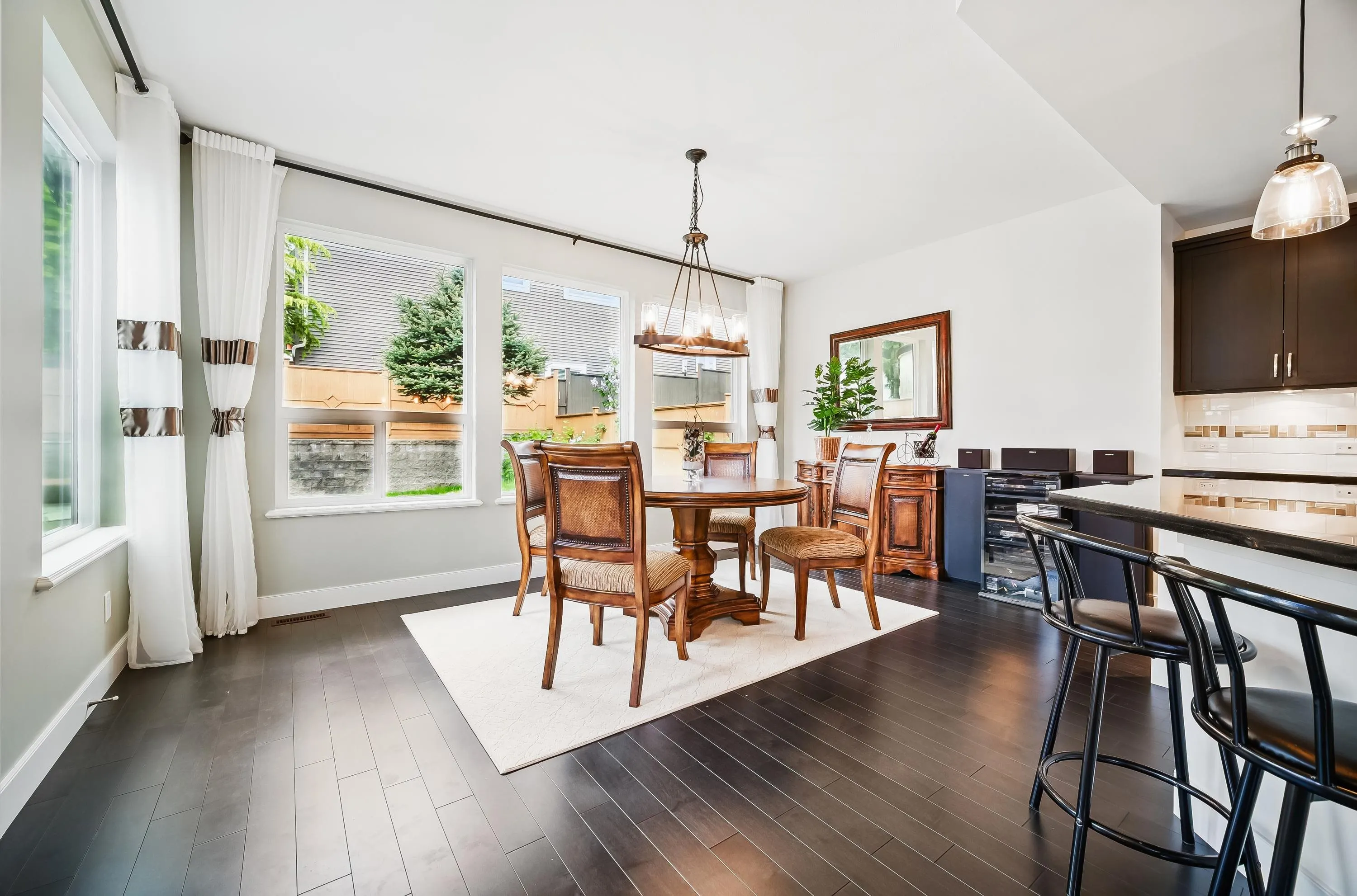 3413 Harper Road