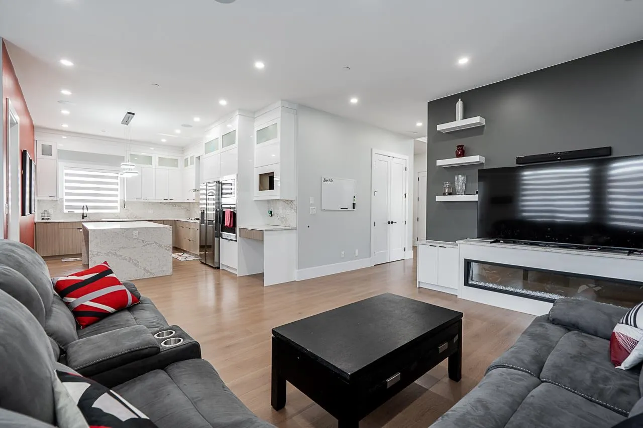 8222 Bowyer Drive