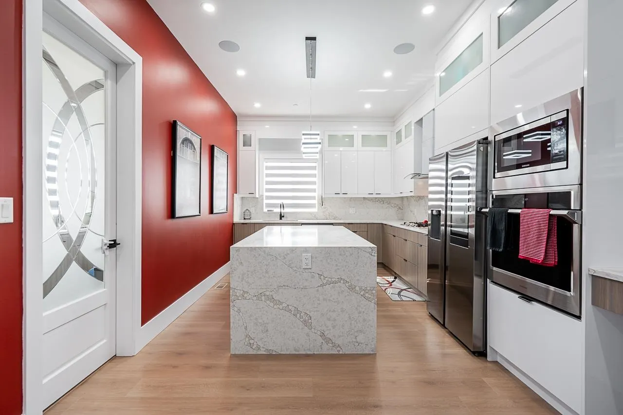 8222 Bowyer Drive