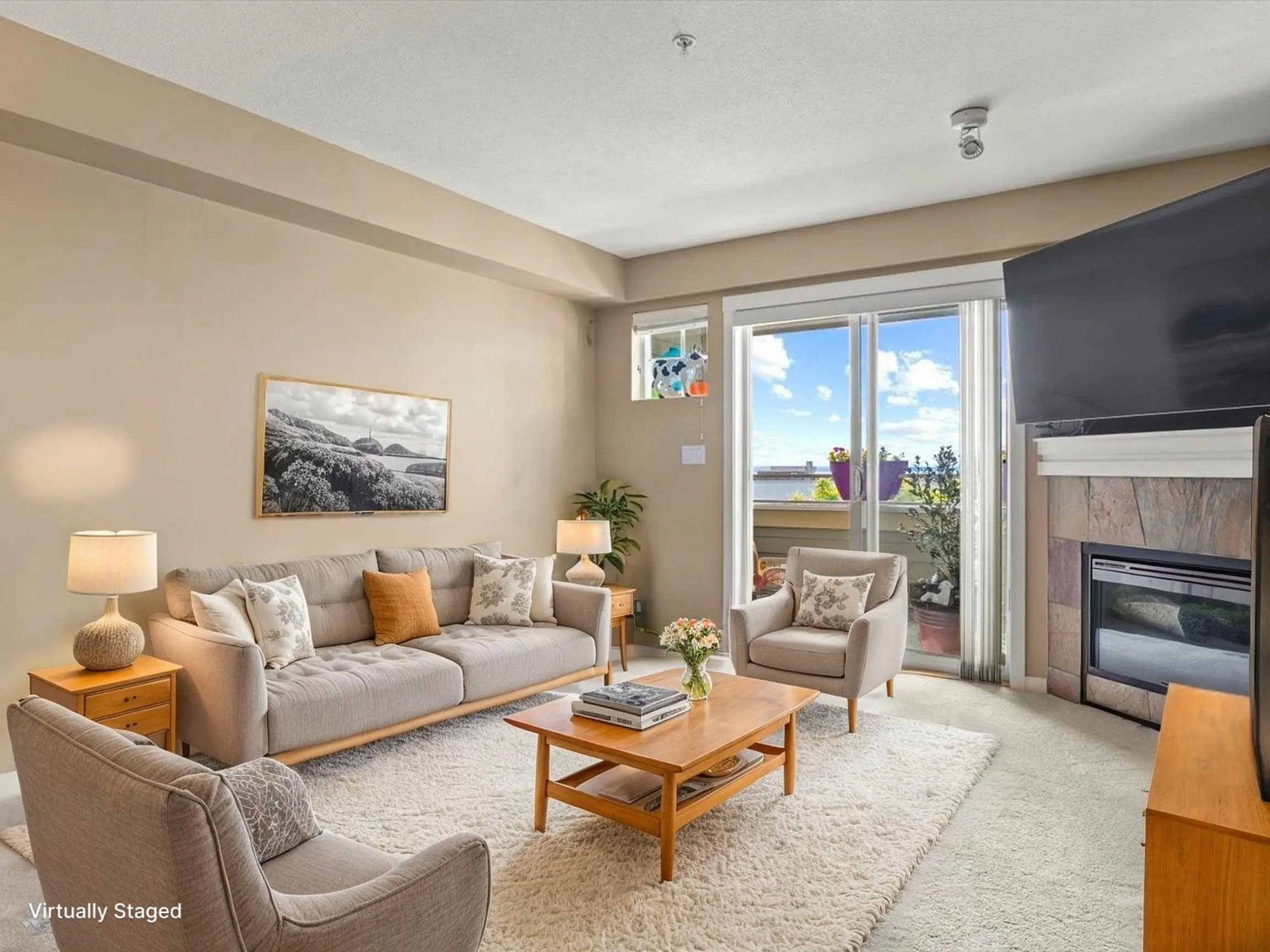 310 15621 Marine Drive