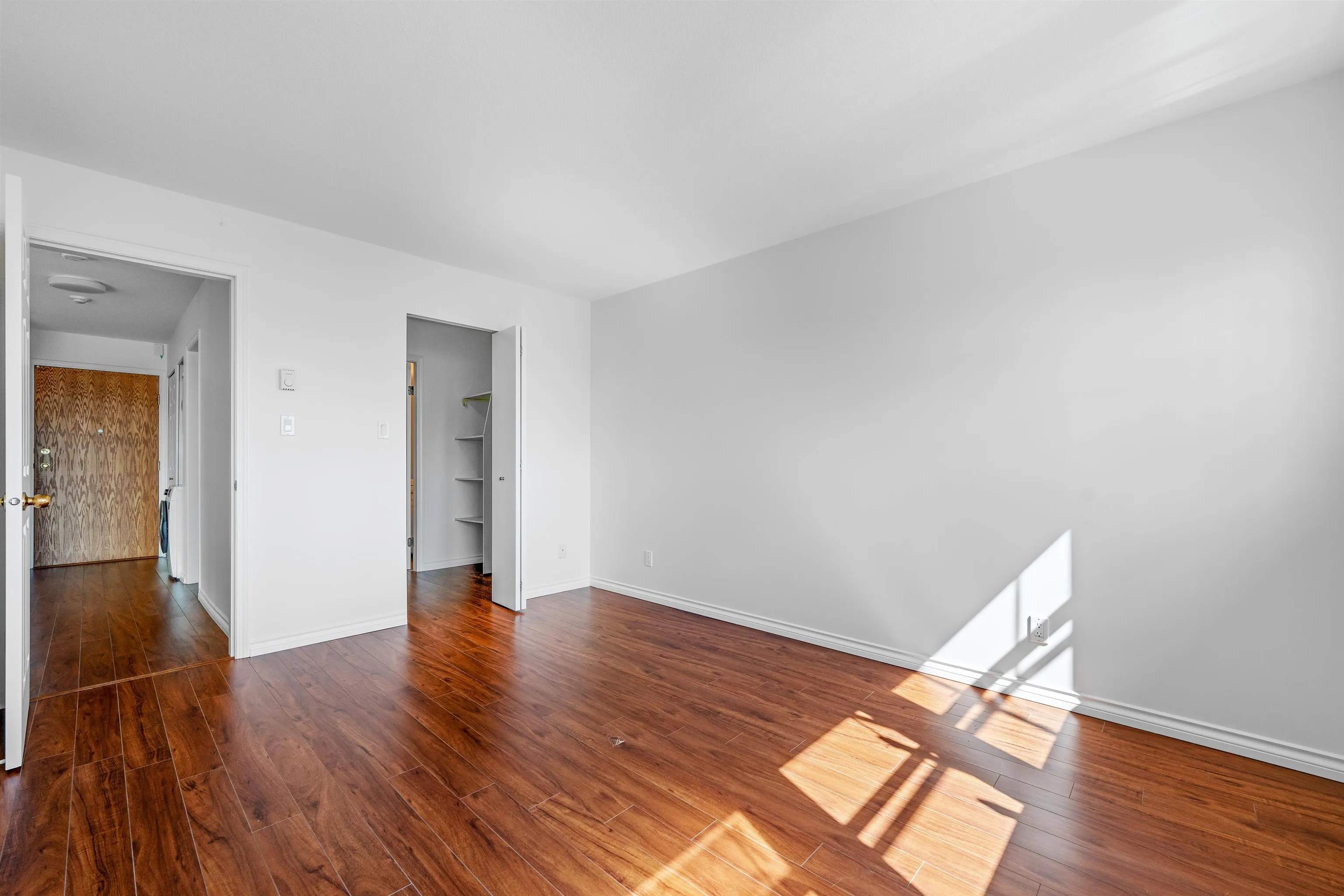 211 5335 Hastings Street