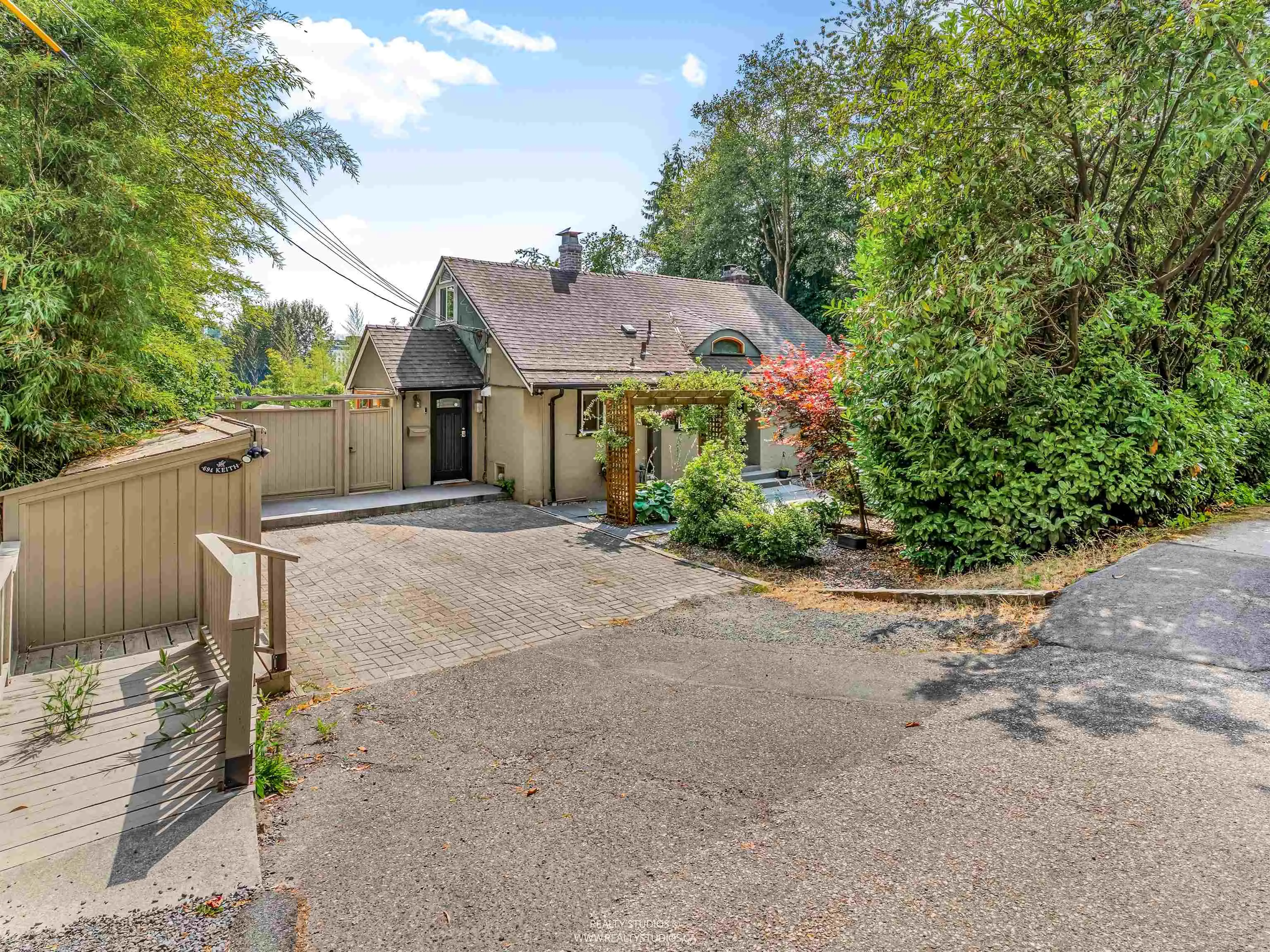 694 Keith Road