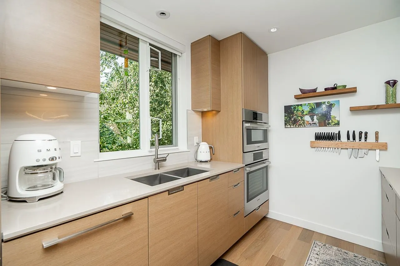 102 1205 Harold Road