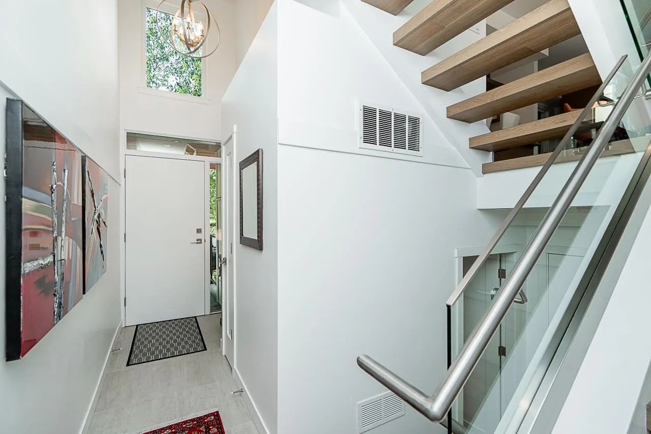 102 1205 Harold Road