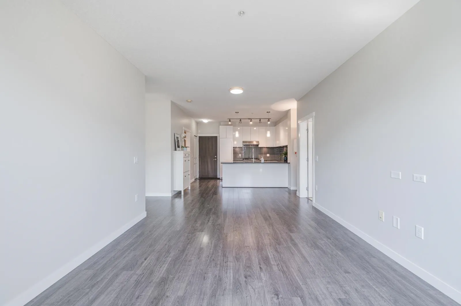 308 9399 Alexandra Road