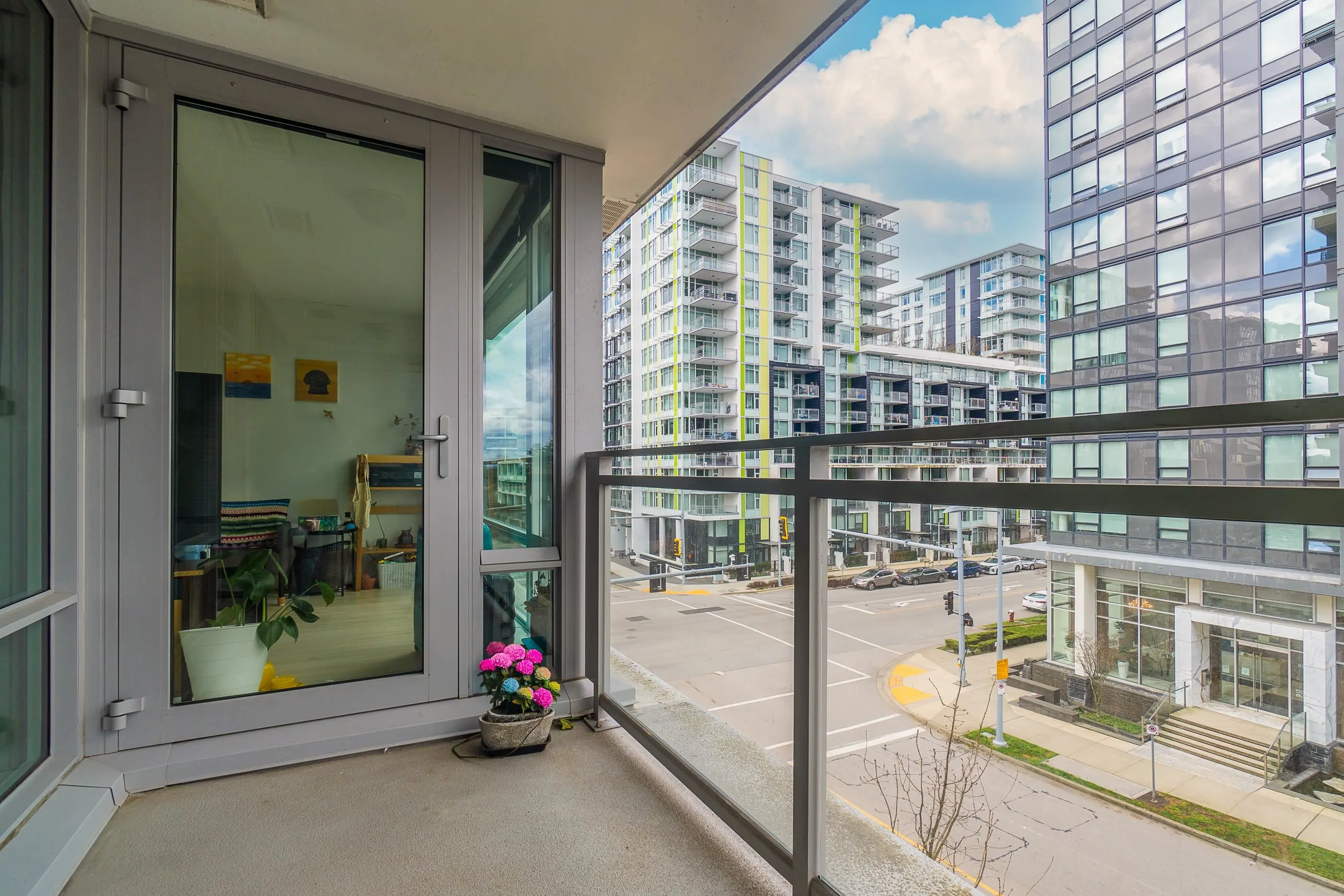 606 8800 Hazelbridge Way