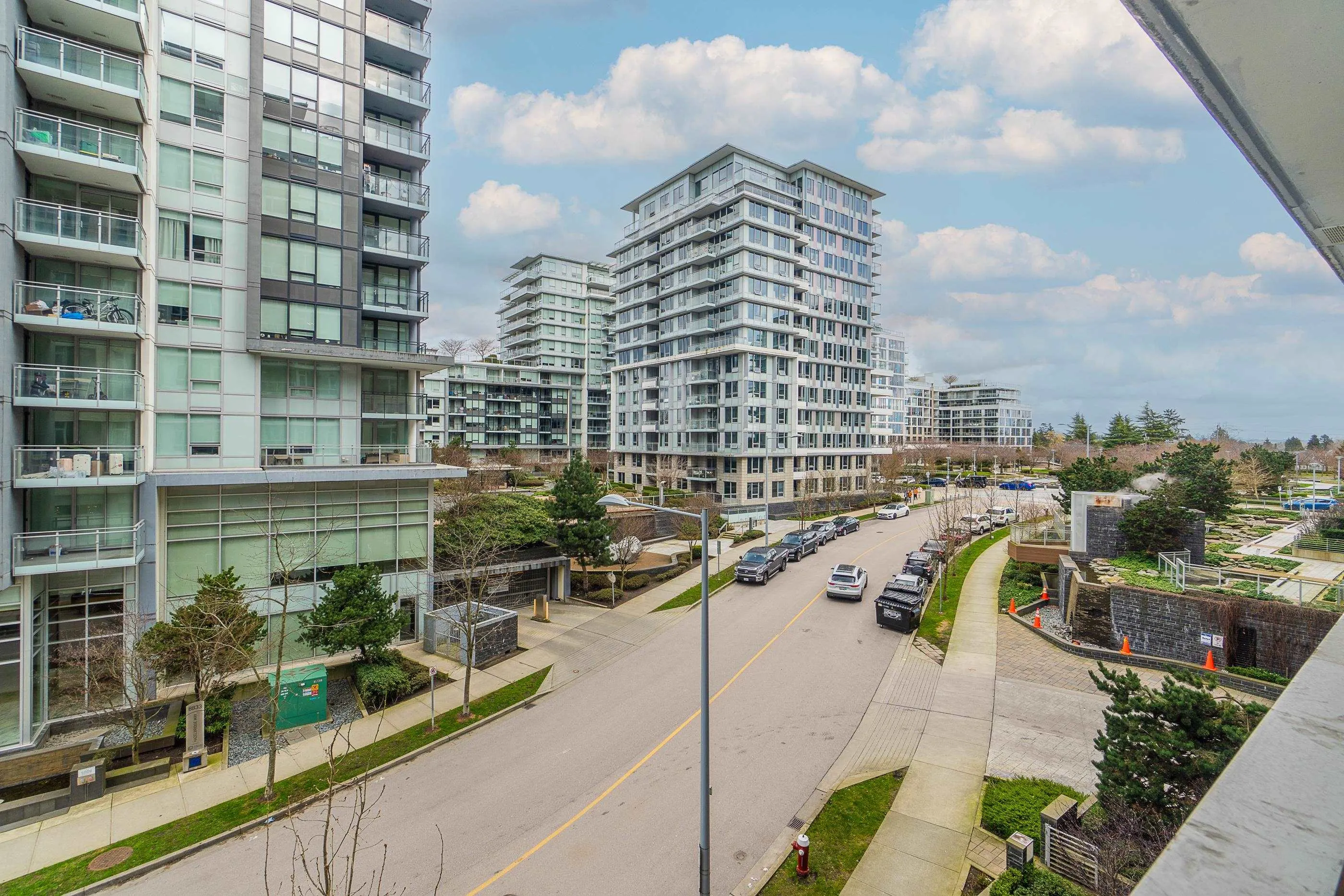 606 8800 Hazelbridge Way